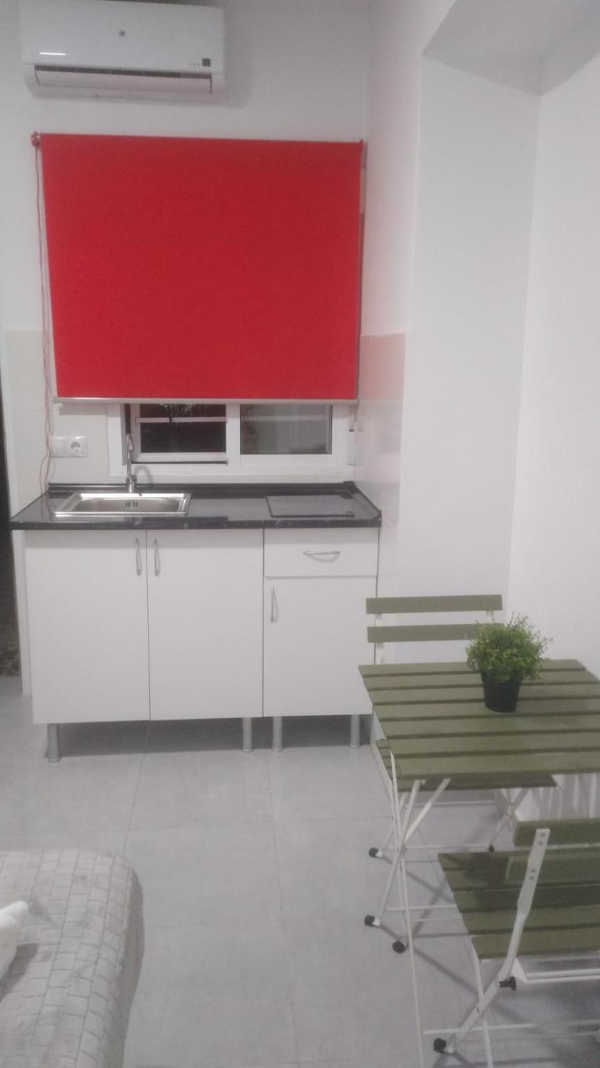 Apartamento Estudio Encantador Cerca Del Carrefour Rosaleda 1