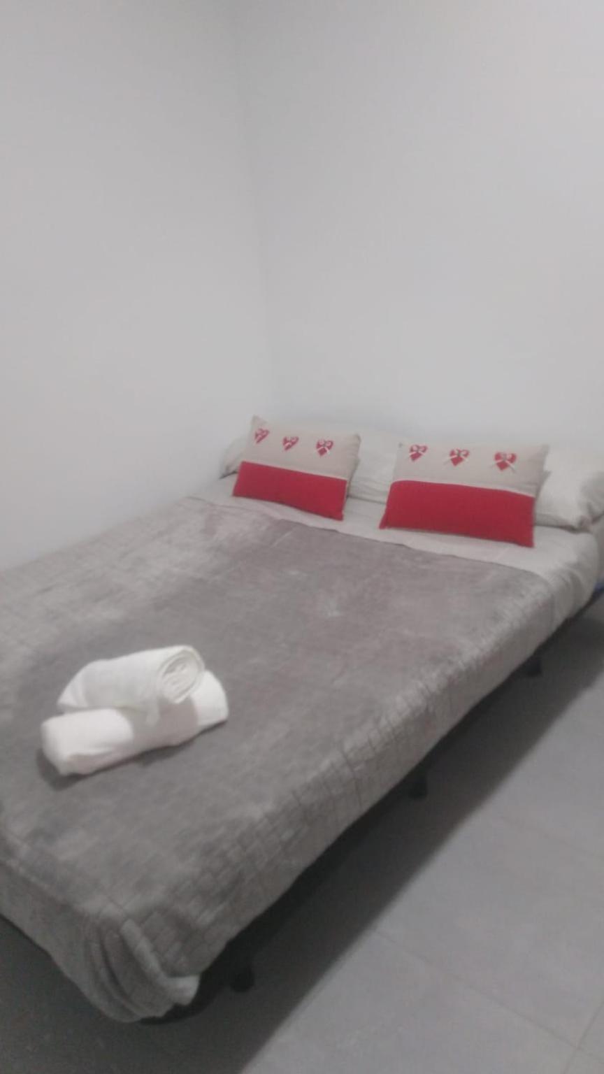 Estudio Encantador Cerca Del Carrefour Rosaleda 1 Apartamento *