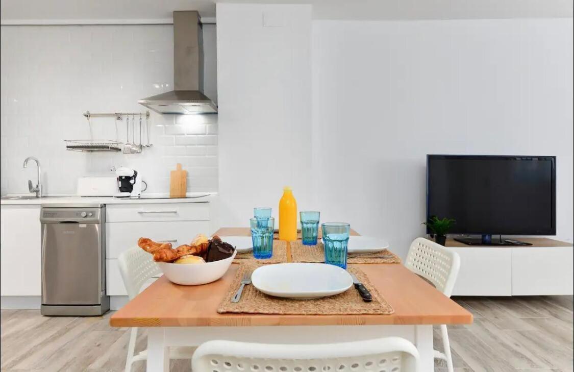 Apartamento Cozy In Center- Wifi & Ac *