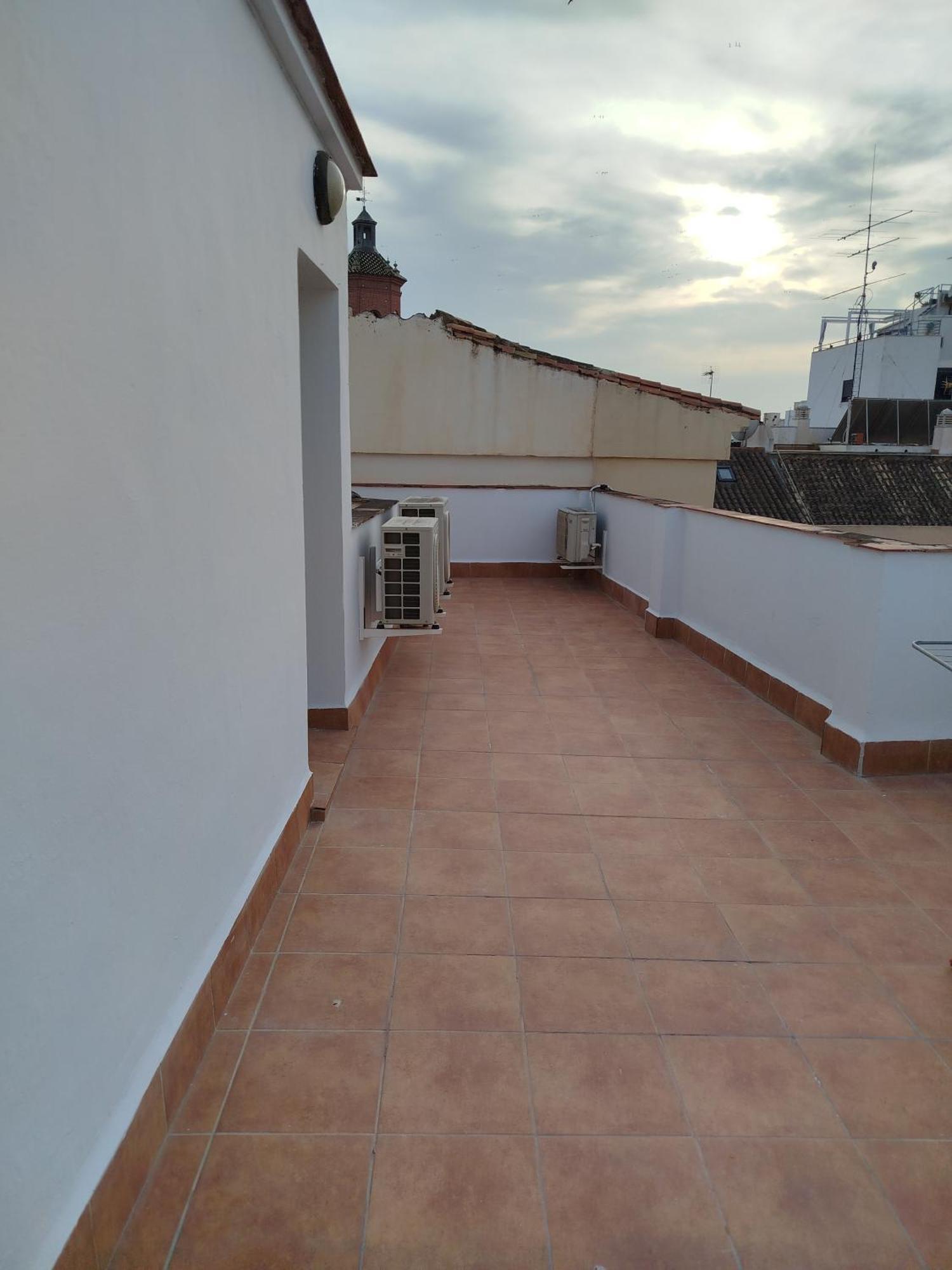 Centro Hernan Ruiz De 4 A 8 Personas Lägenhet *