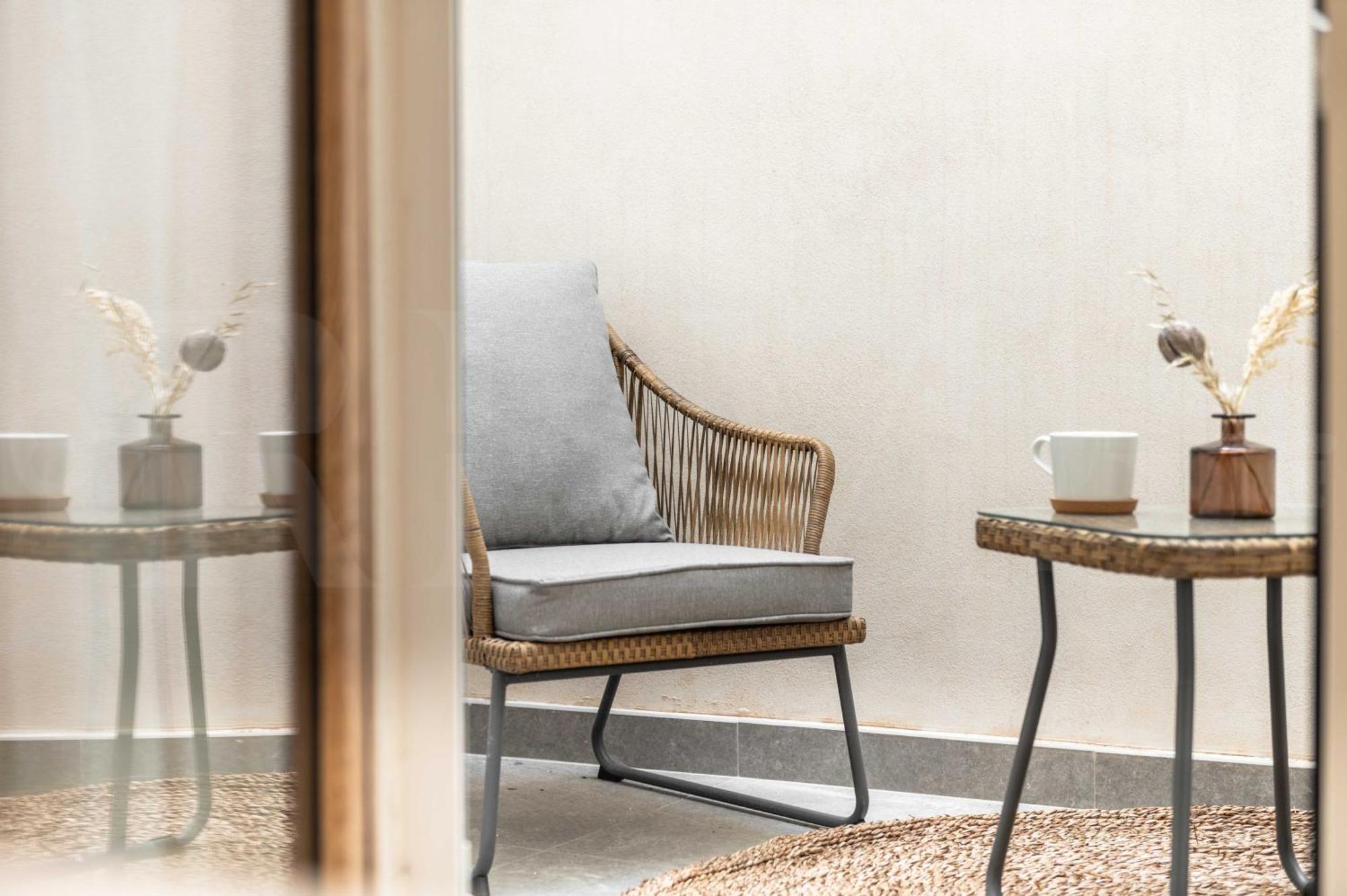 Apartment Calm With Private Patio By Rems