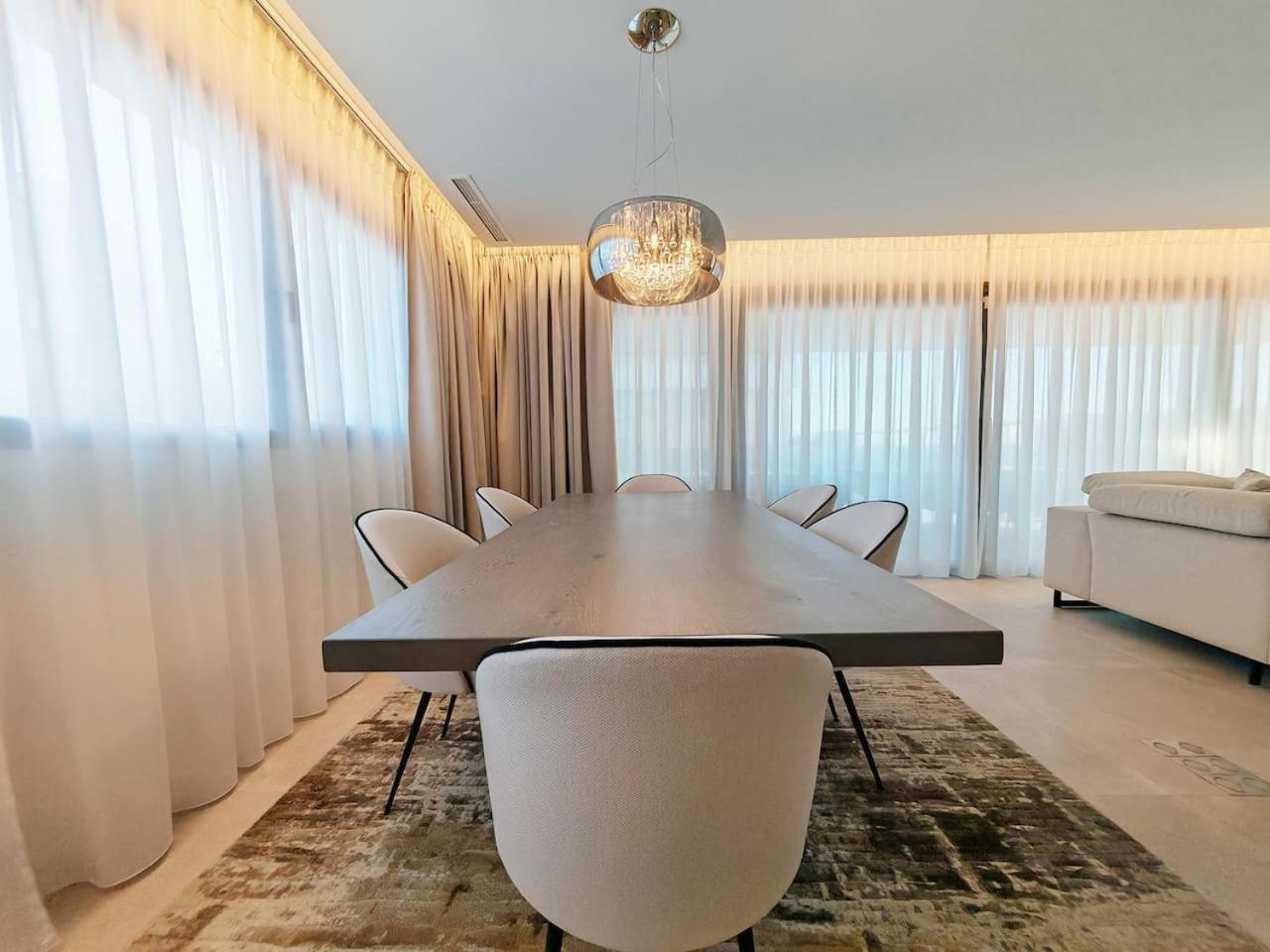 Luxury 4 Bed With Sea Views In Eden * Málaga