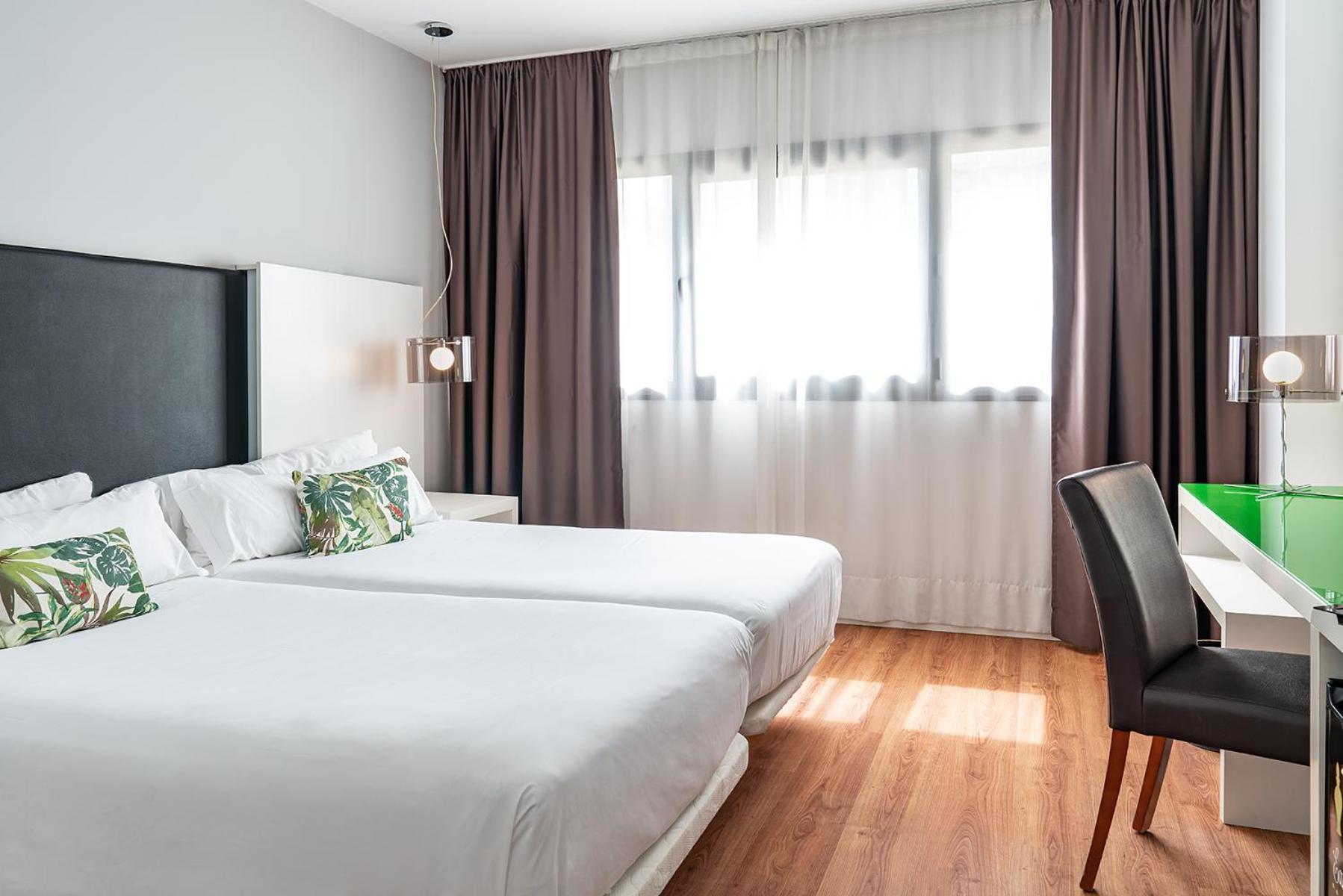 Catalonia 4*
