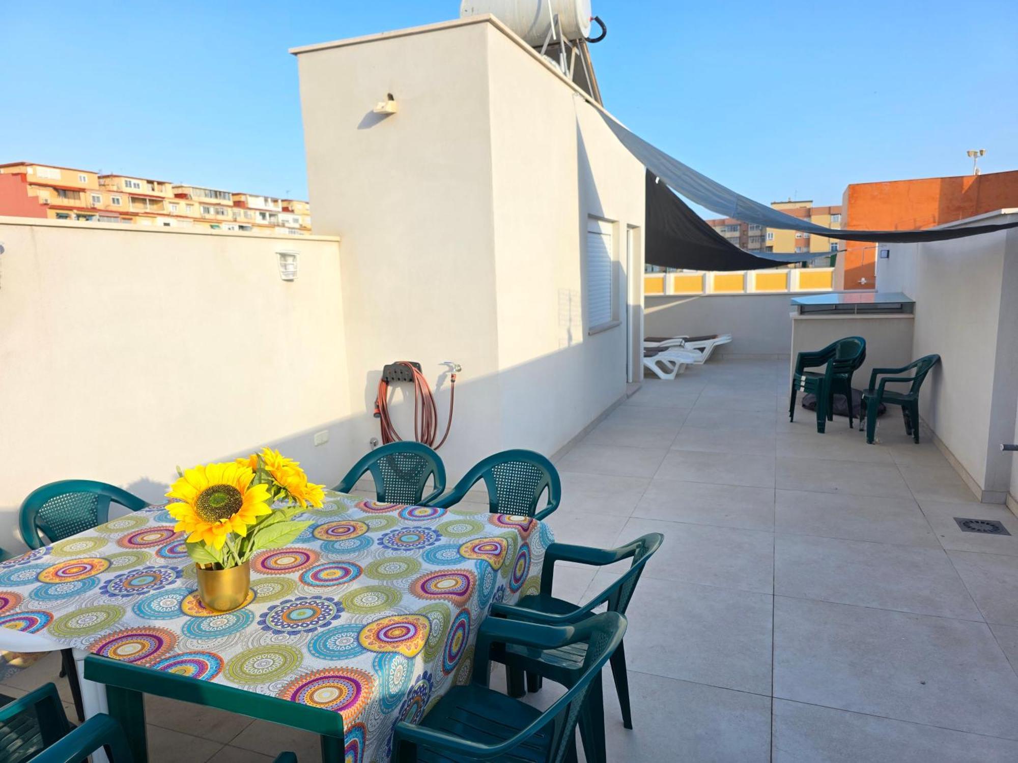 Arthouse Huelin 200 M From Сasa de vacaciones *