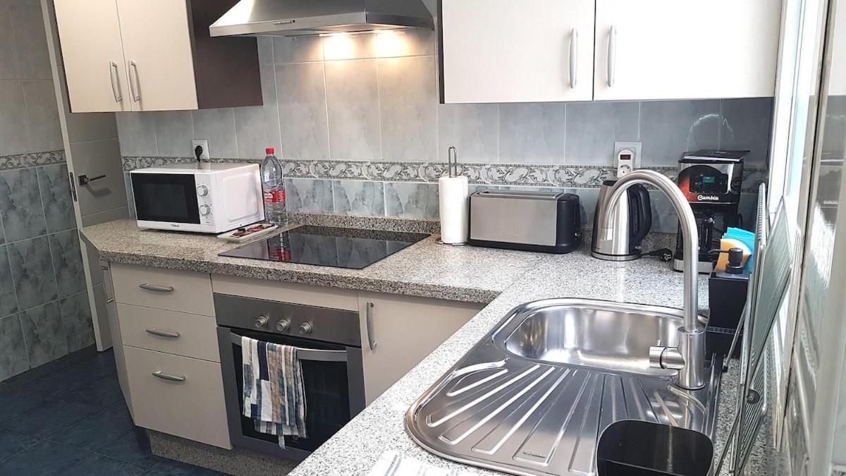 Apartment, 3 Bedrooms, Downtown Lejlighed