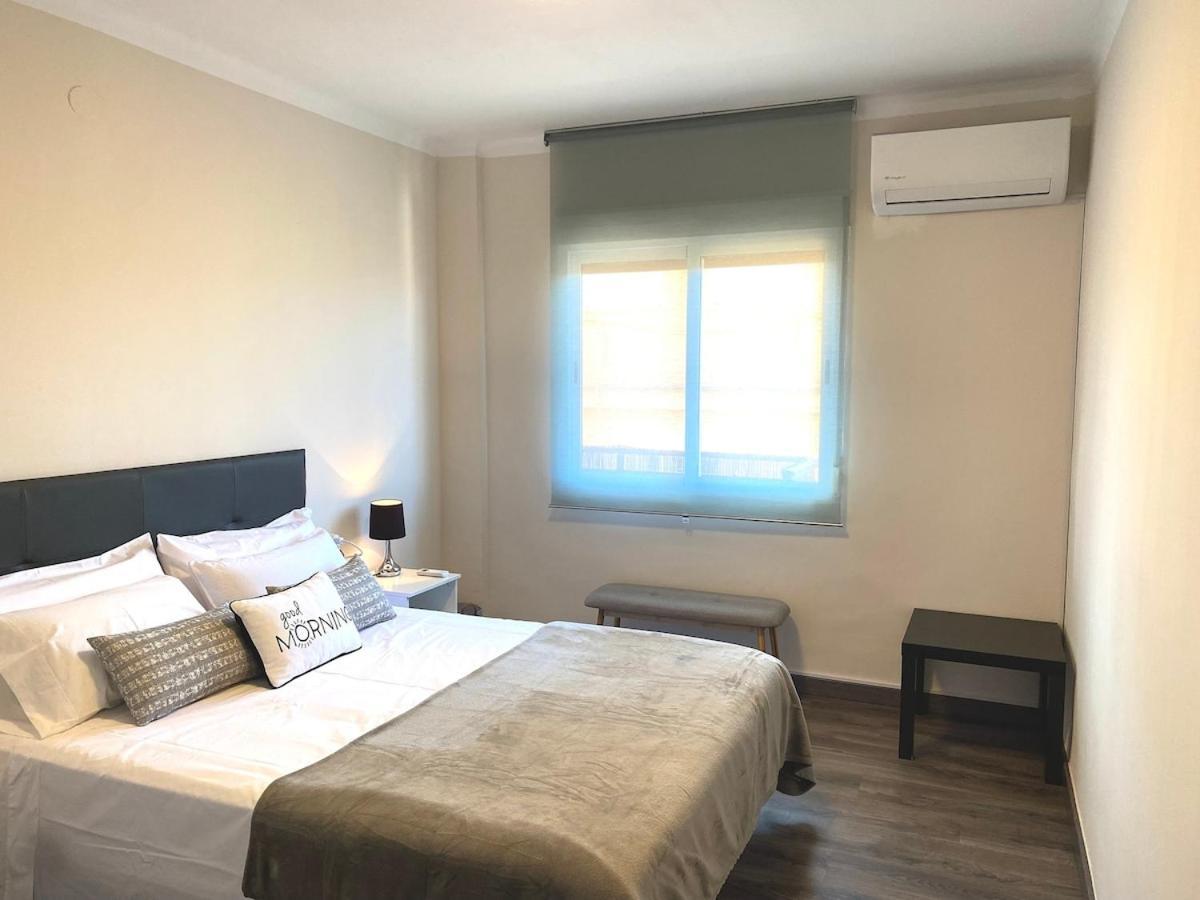 Lejlighed Apartment, 3 Bedrooms, Downtown *