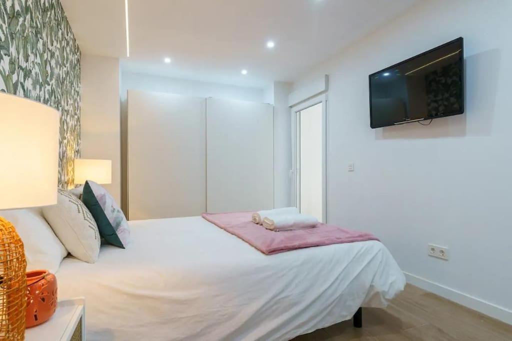 Bonito A Pocos Minutos Del Centro Clav- * Málaga