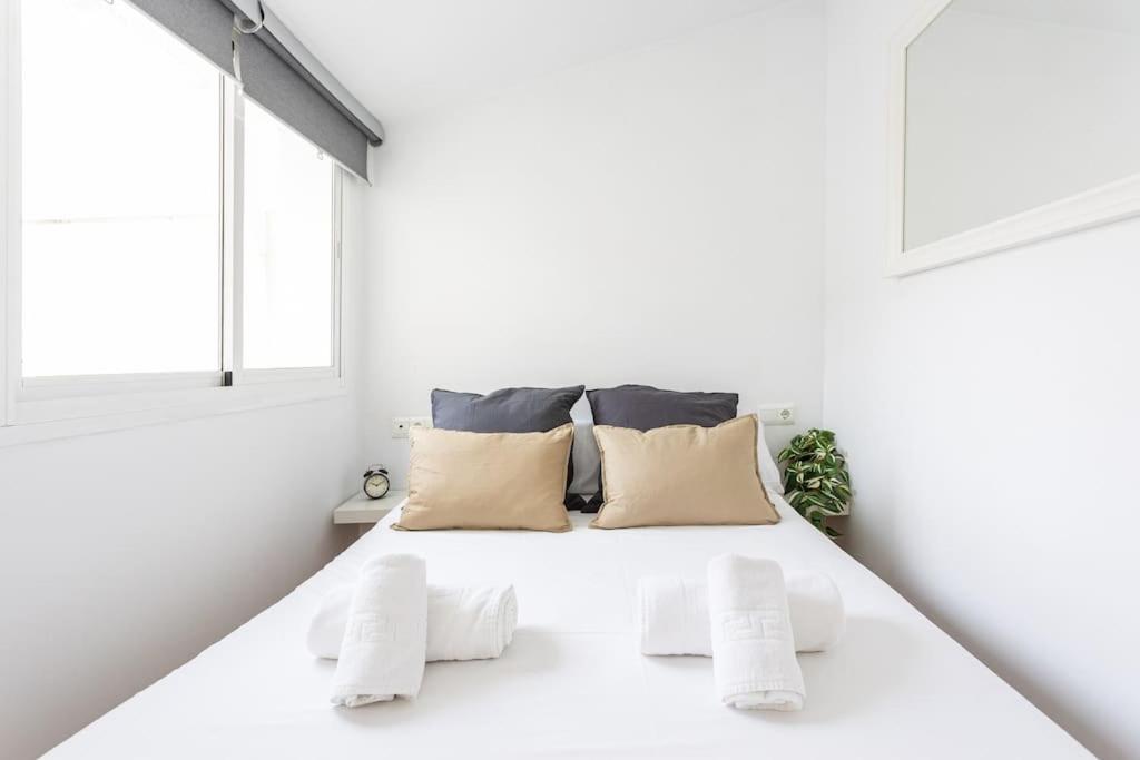 Penthouse In St Montano, Historic Centre, Wifi. Apartamento