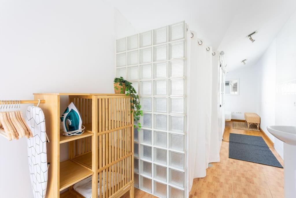Apartamento Penthouse In St Montano, Historic Centre, Wifi.