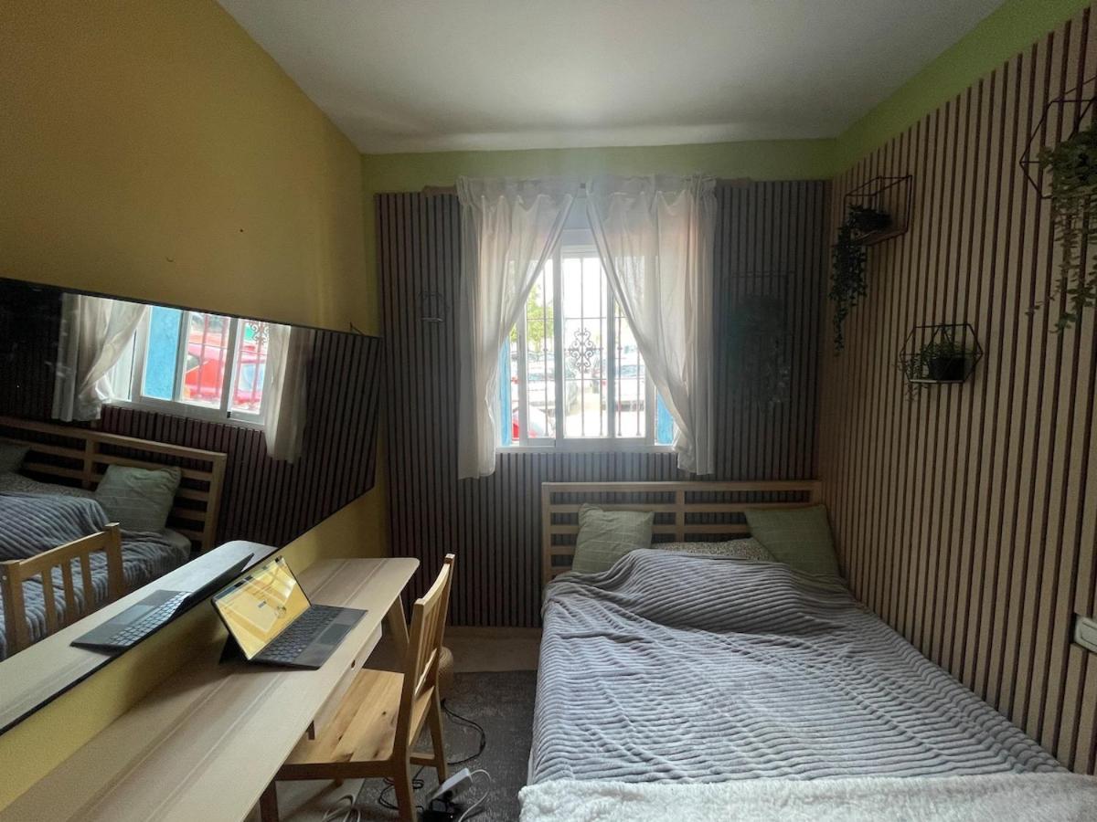 Warm Wood 1 Bedroom Sofa Bed Apartamento *