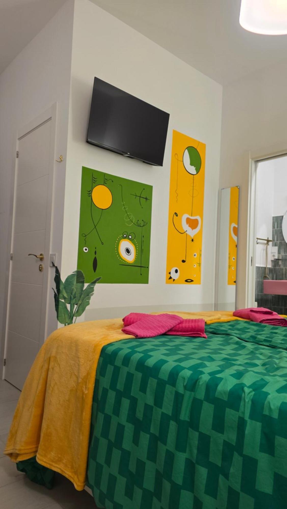 Appartement Miro Huelin 200 M From