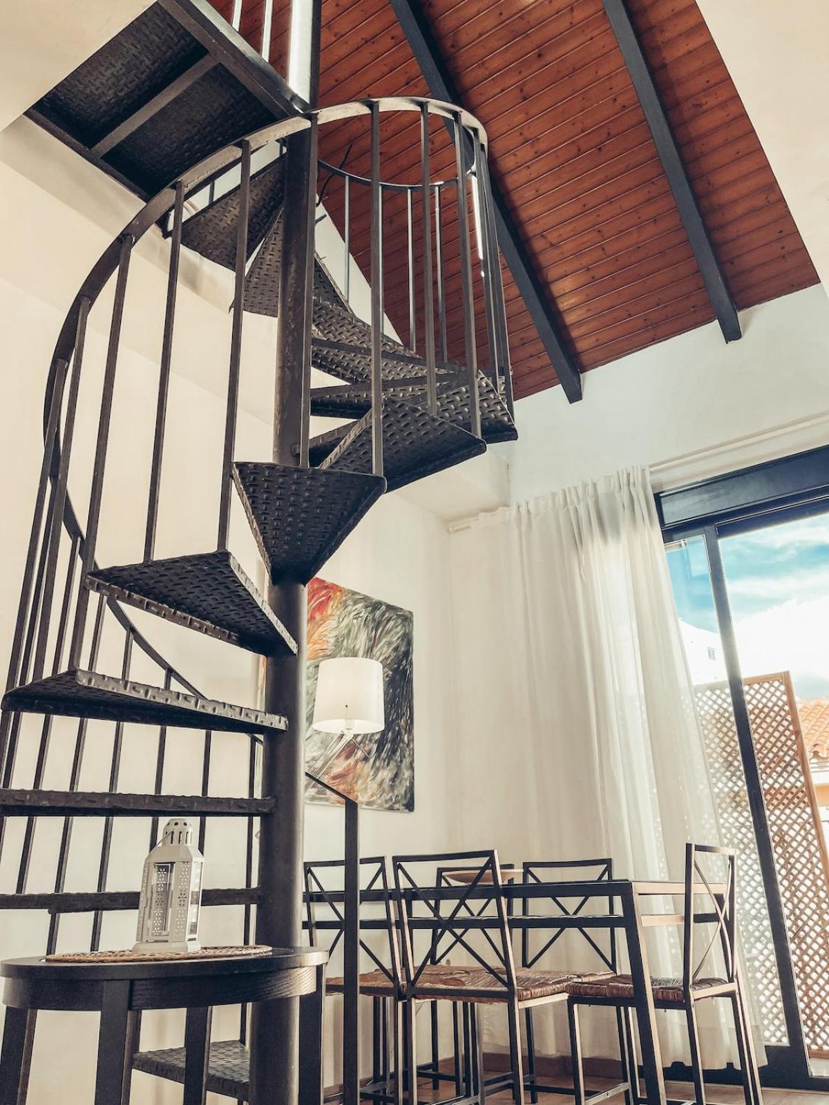 Panoramic Rooftop Duplex Retreat Heart Of Apartment *