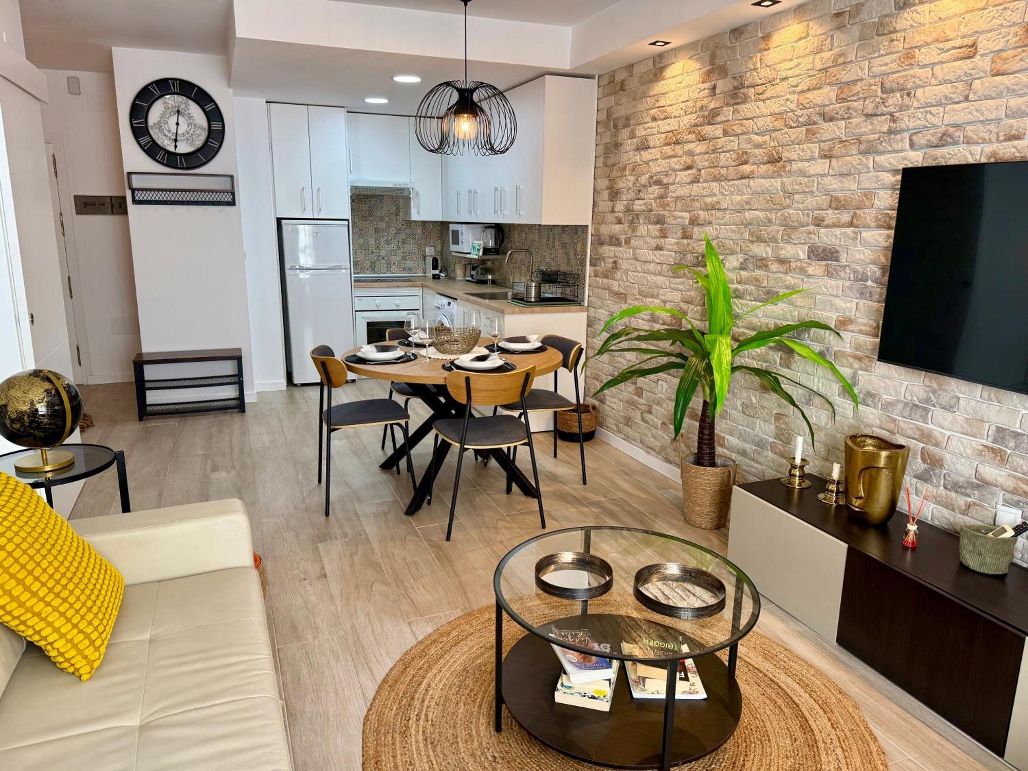 Cozy On Calle Agua Free Parking By Easytrip * Málaga