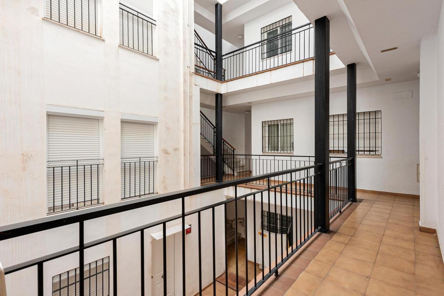 Appartamento 1 Bedroom Flat In Center *