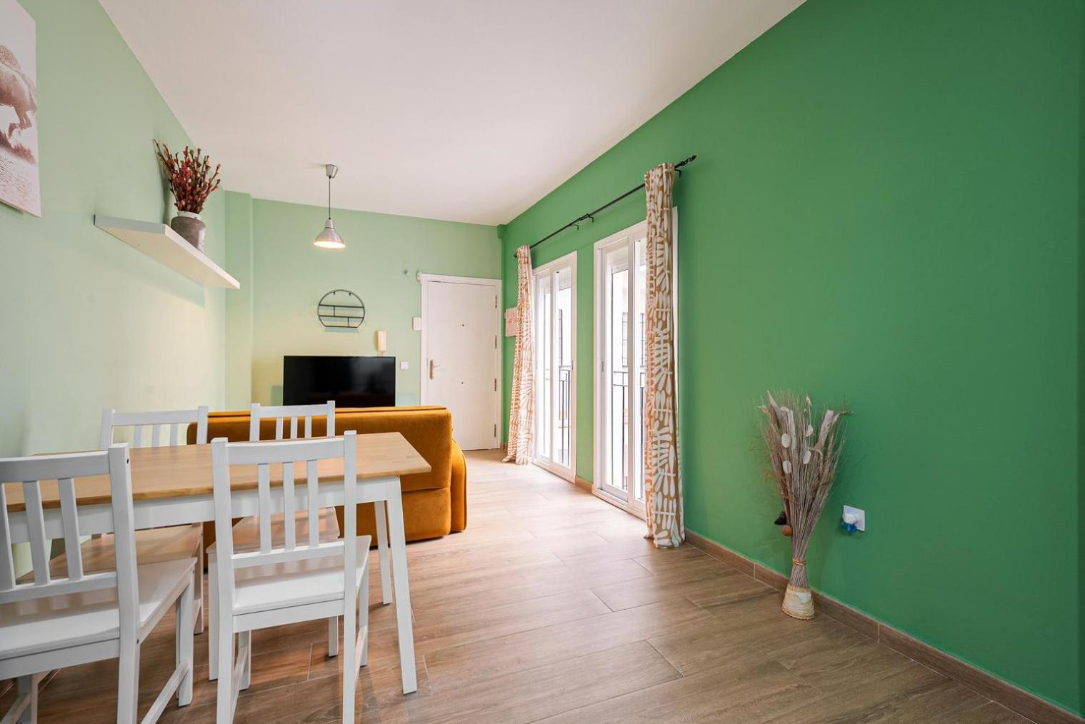 1 Bedroom Flat In Center Appartamento