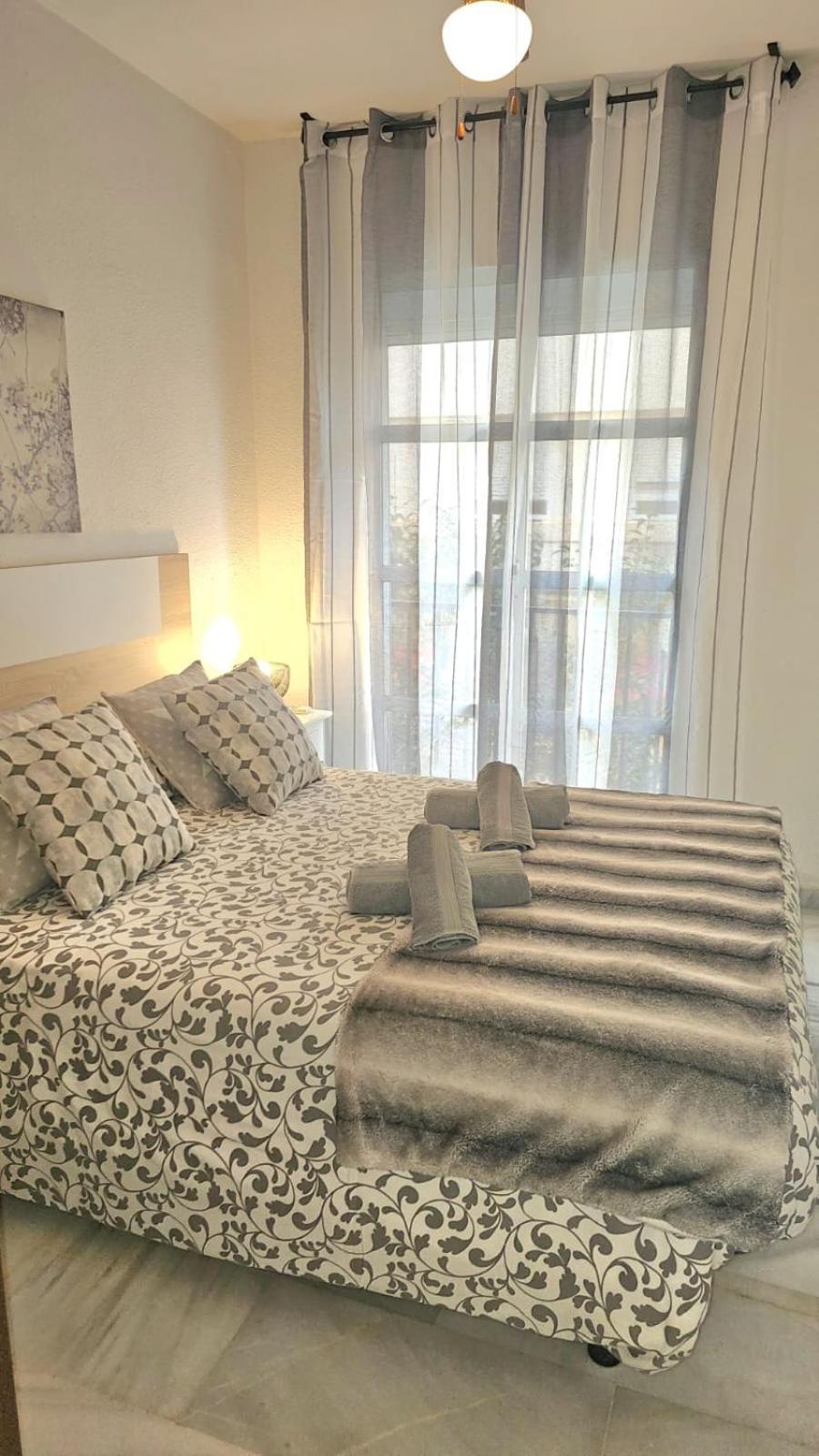 Ideal One Bedroom Center Apartamento