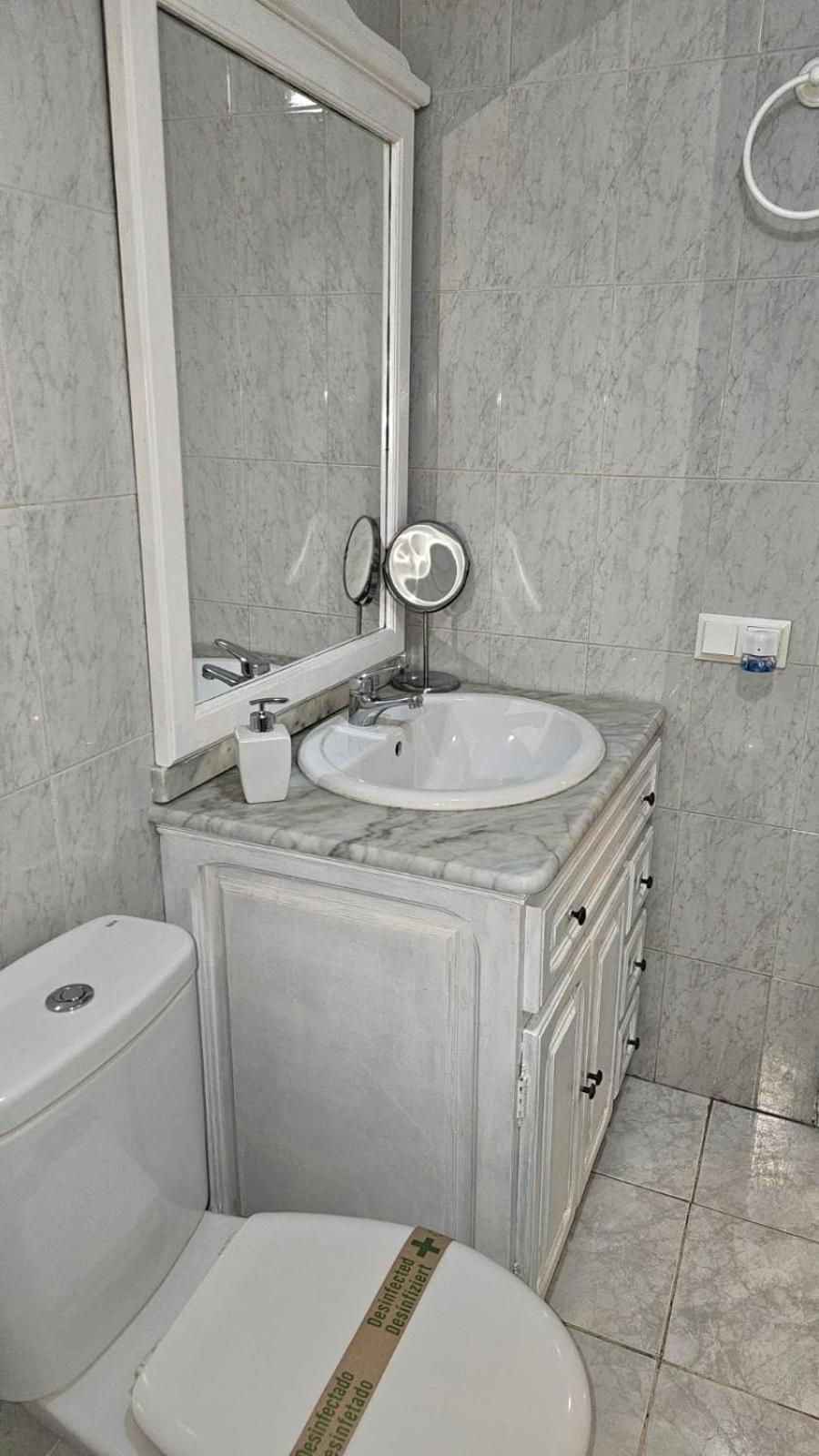 Ideal One Bedroom Center Apartamento