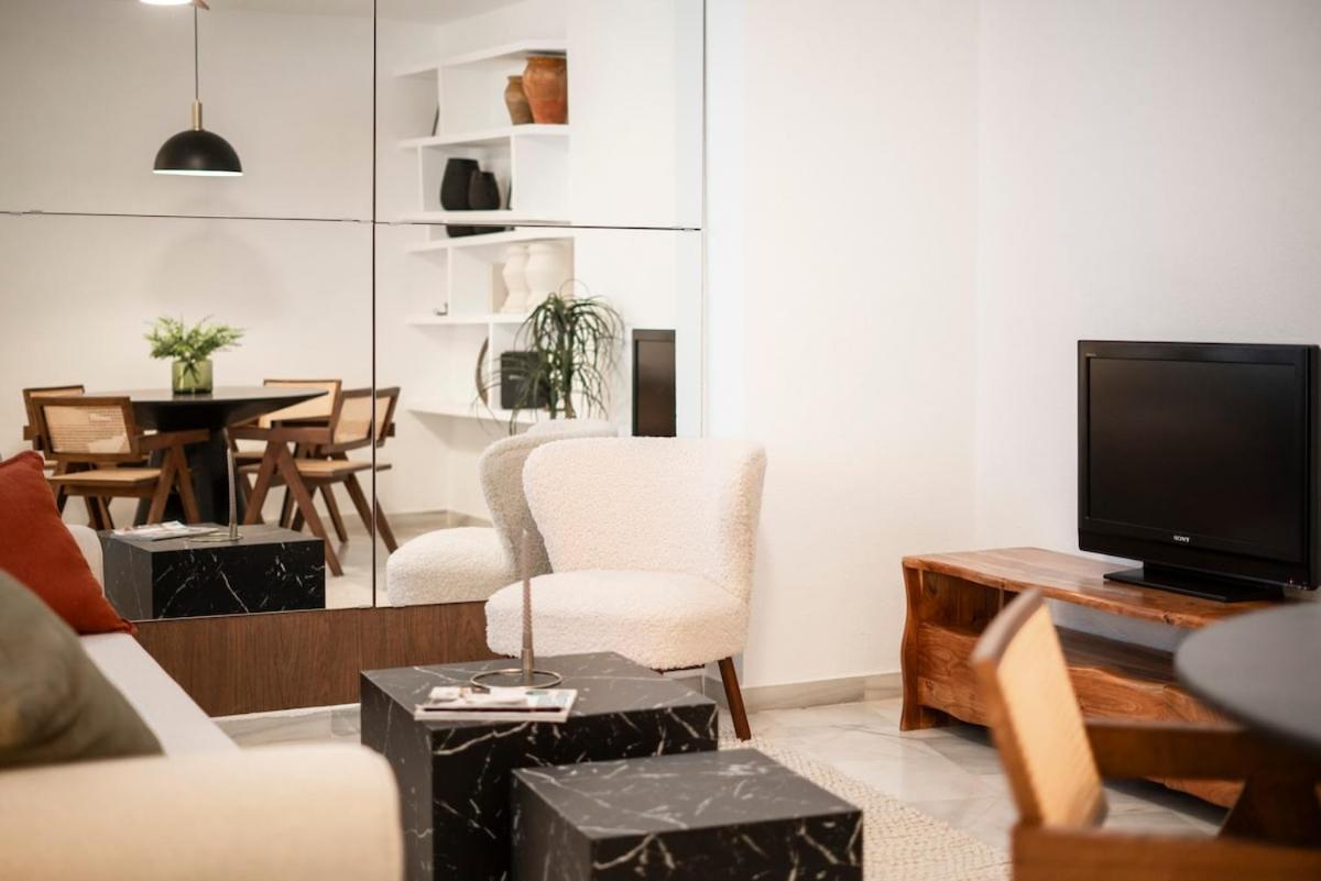 New Elegant Center And Calm Calle Agua Sinese Design Homes Lägenhet