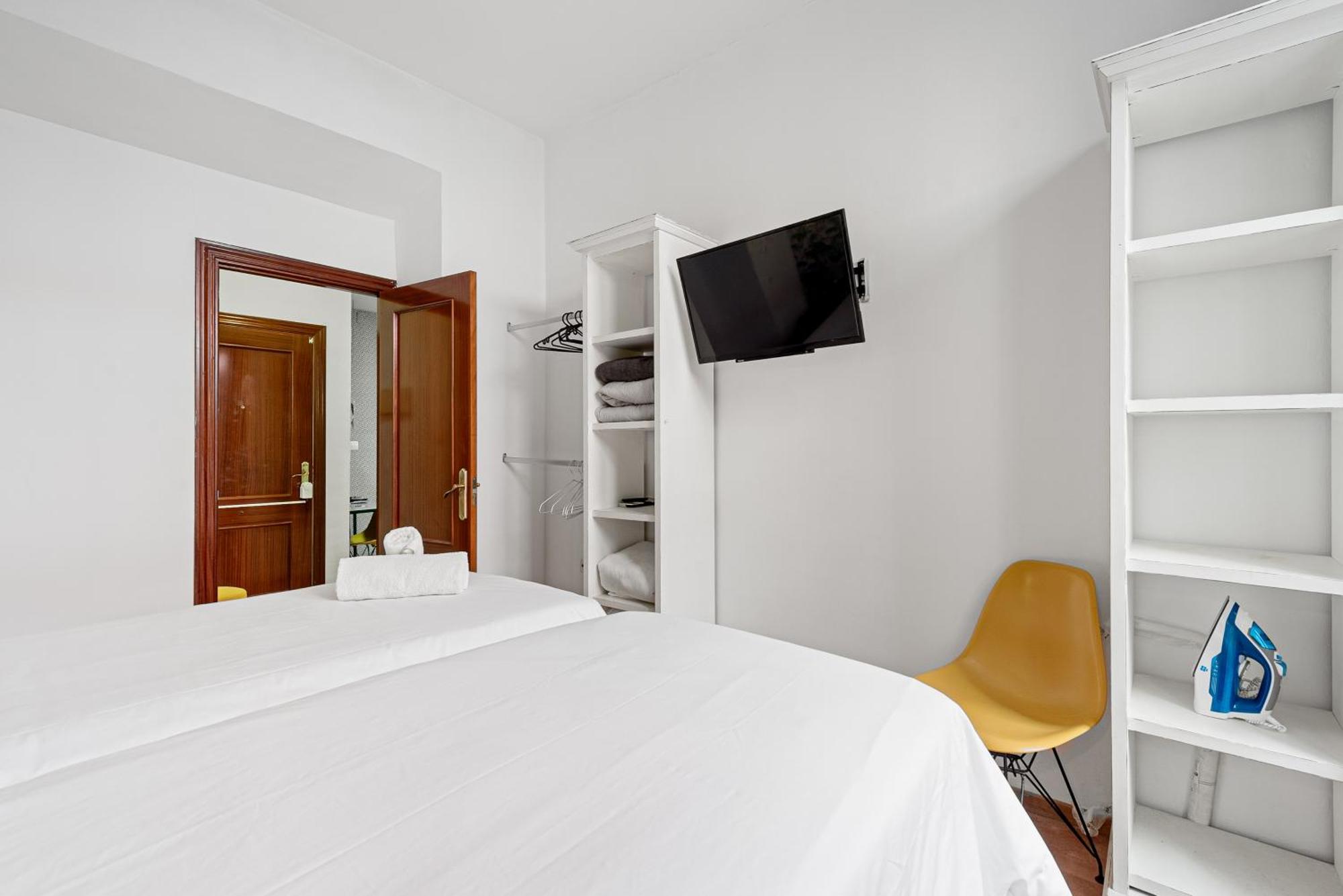 Urbanchicmalaga 2bedroom Oasis In Historic Centre Malaga
