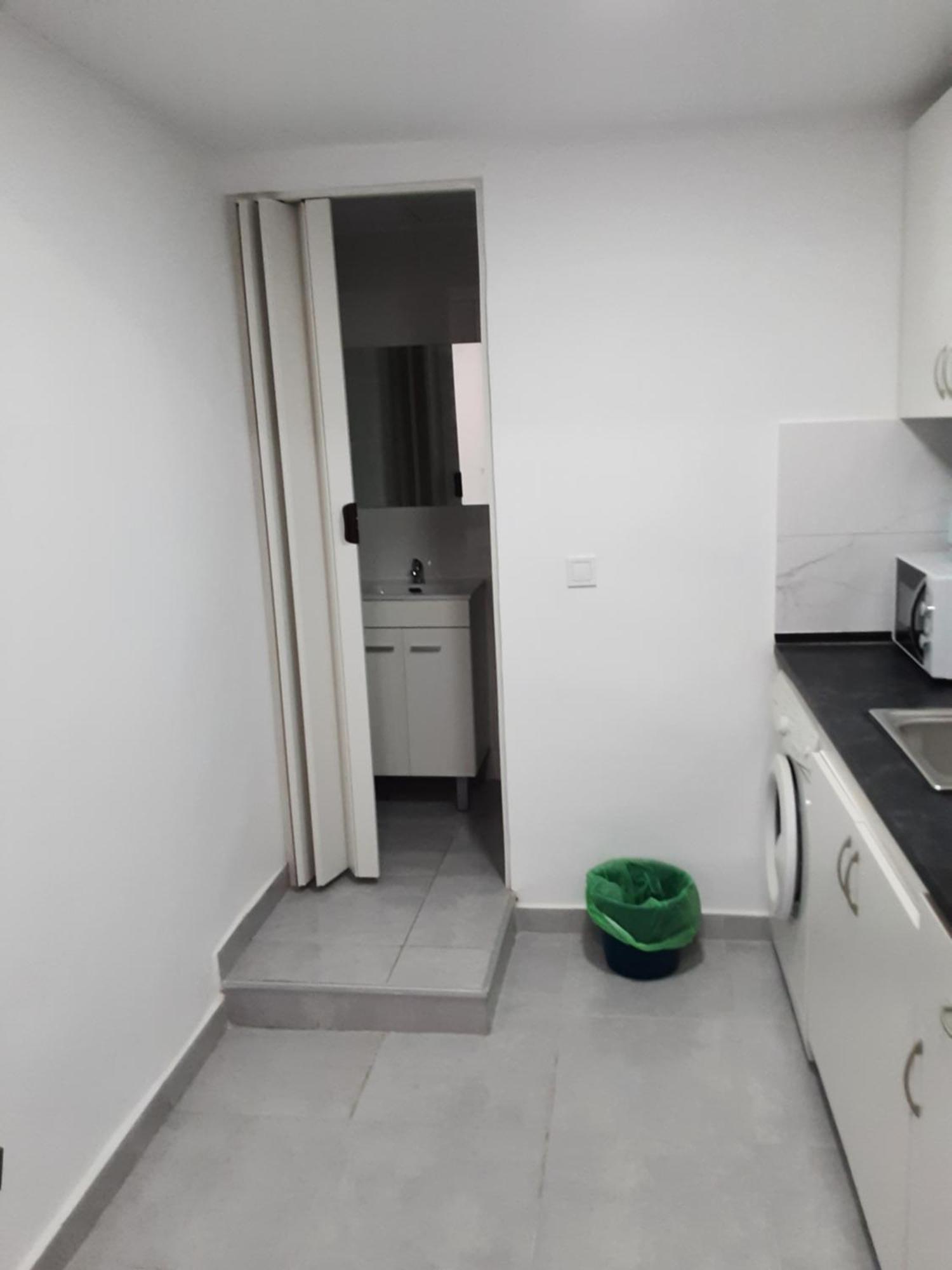 Precioso Moderno Cerca Del Carrefour Rosaleda Apartamento