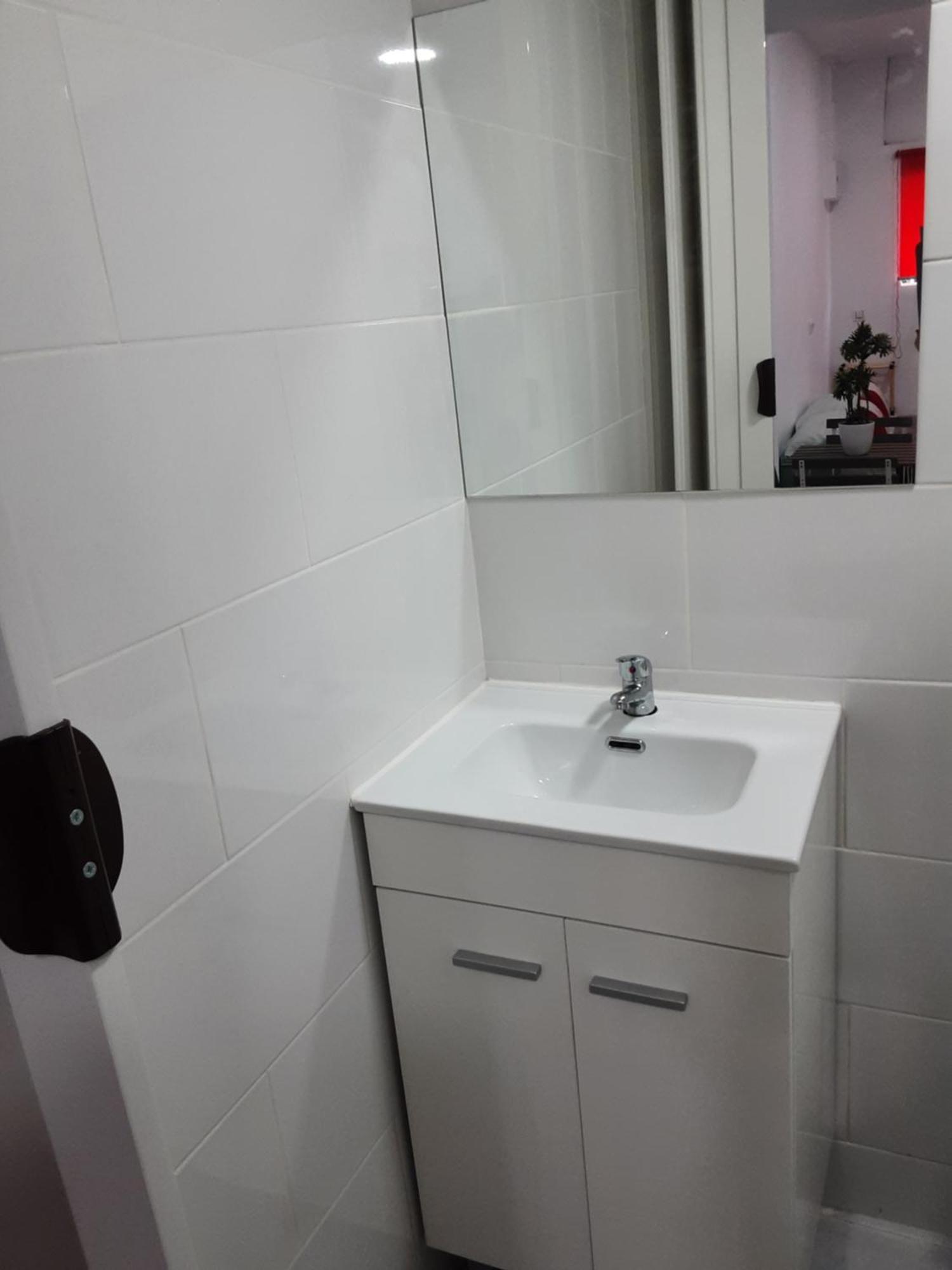 Precioso Moderno Cerca Del Carrefour Rosaleda Apartamento