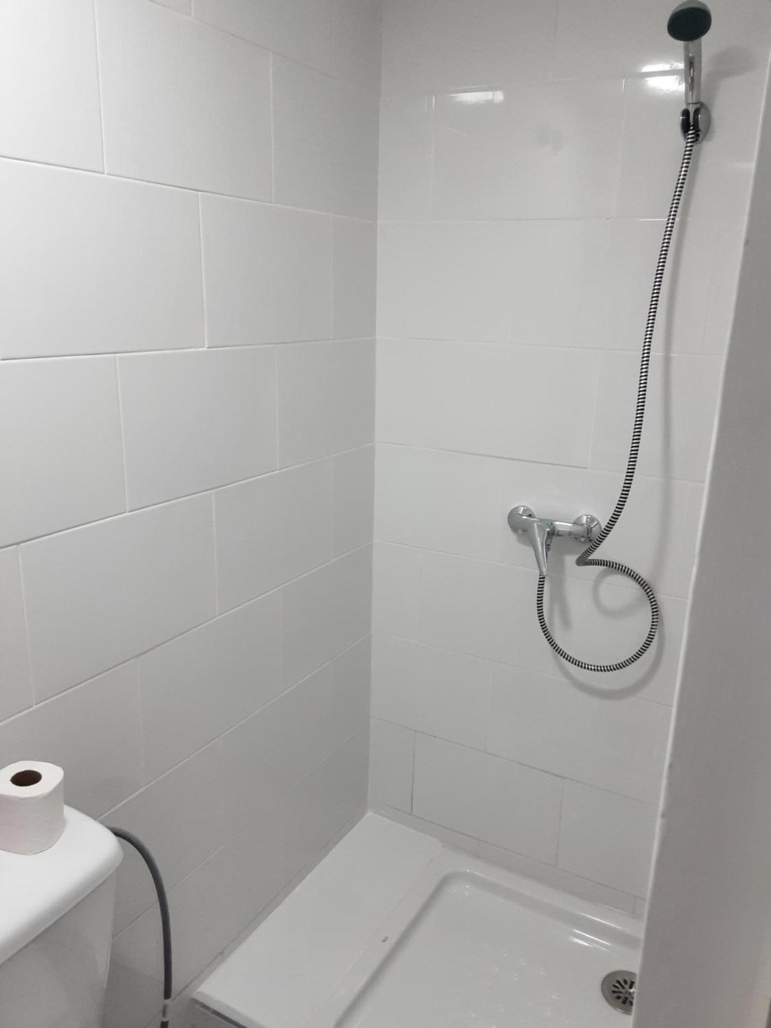 Precioso Moderno Cerca Del Carrefour Rosaleda Apartamento