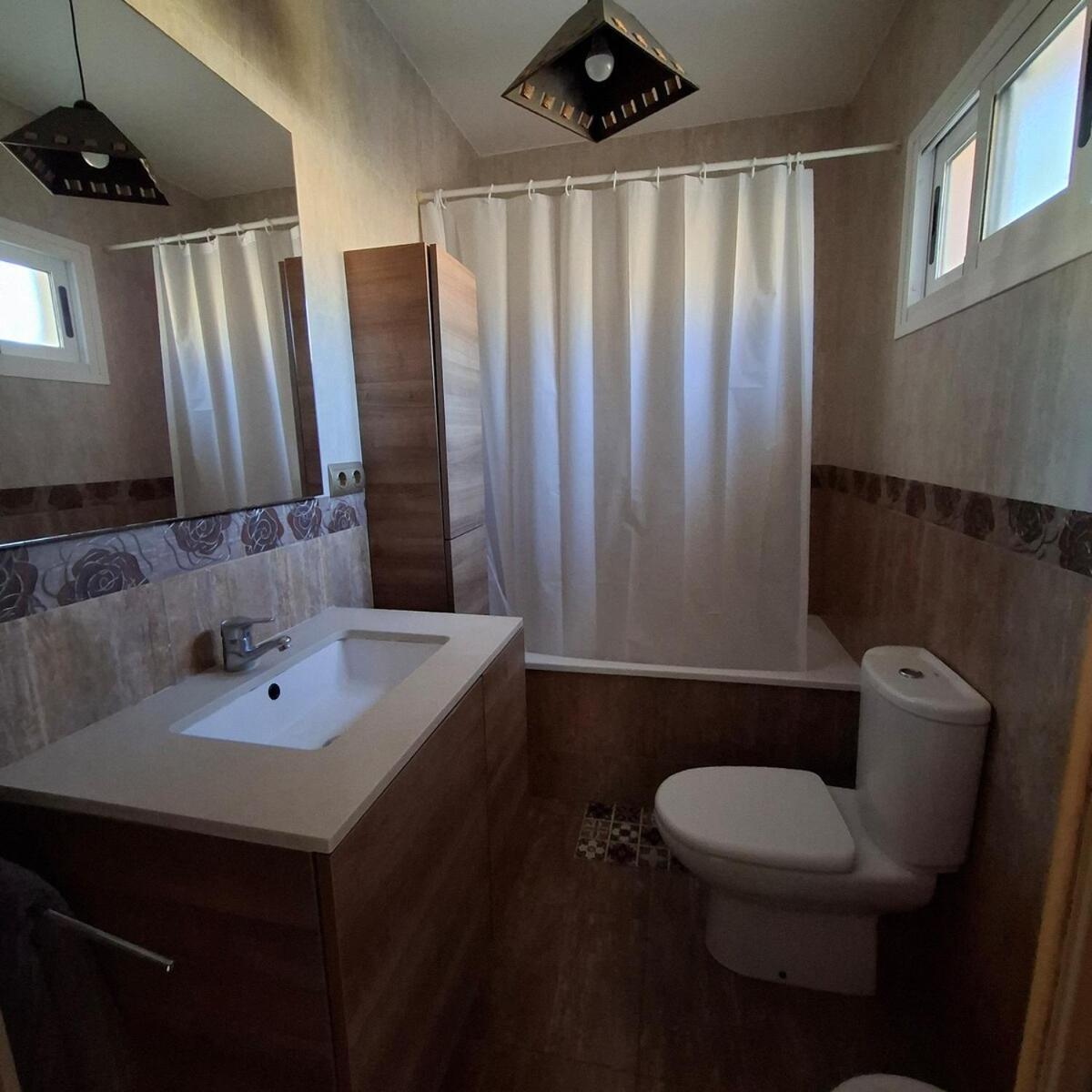 Casita A 200 Metros De La Playa Con Acceso A Todo Apartamento Málaga