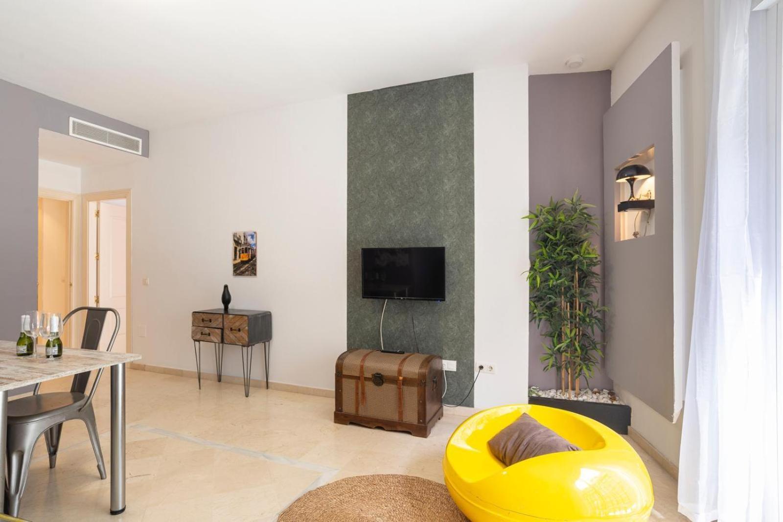 New Gr1-flat Xl In Center For Big Families Apartment