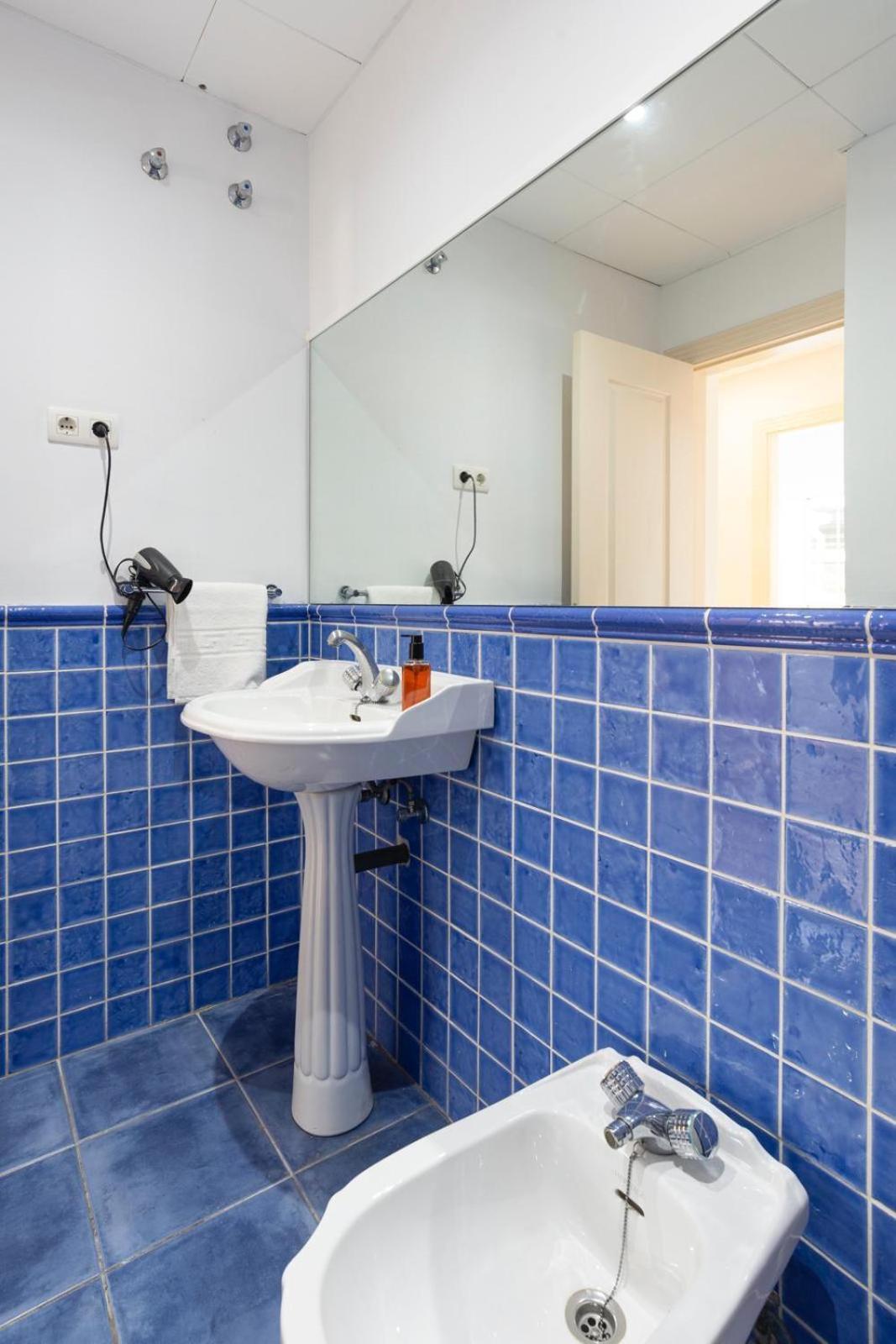 New Broad Gr2- Xxl Flat In Center For Big Groups Apartment