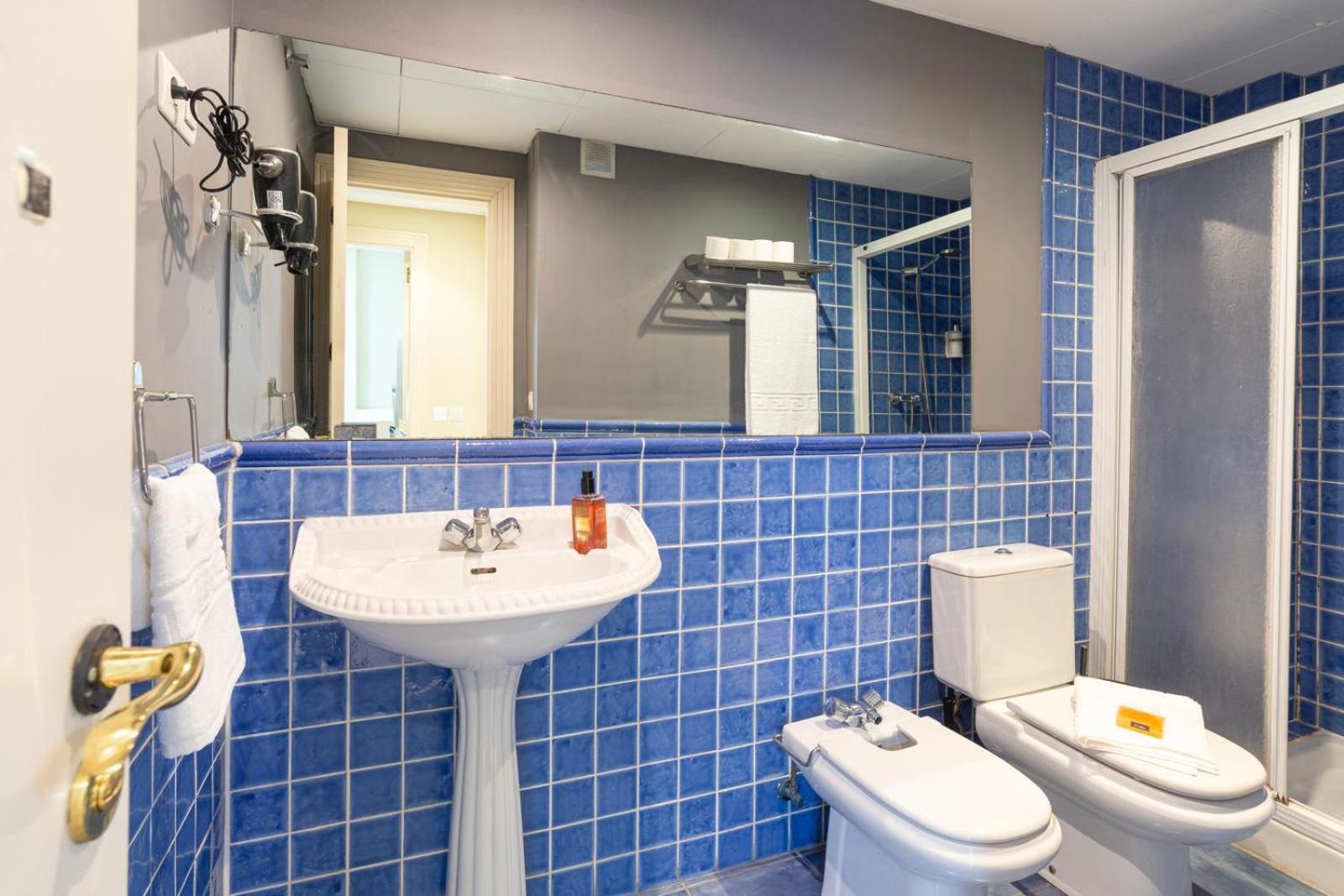 Apartamento New Gr0-flat With Private Backyard In Center