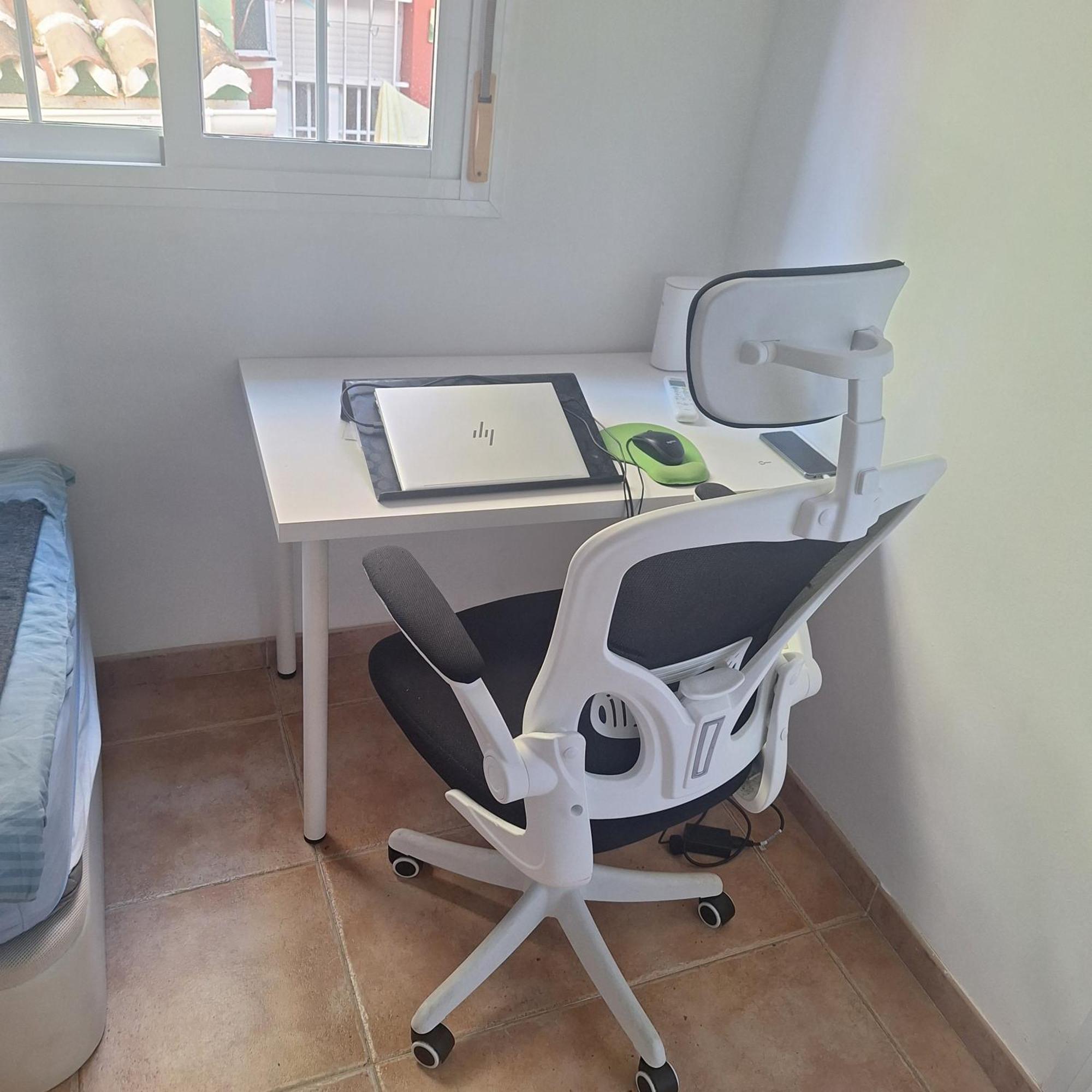 Private Townhouse With Roof Terrace Close To The * Málaga