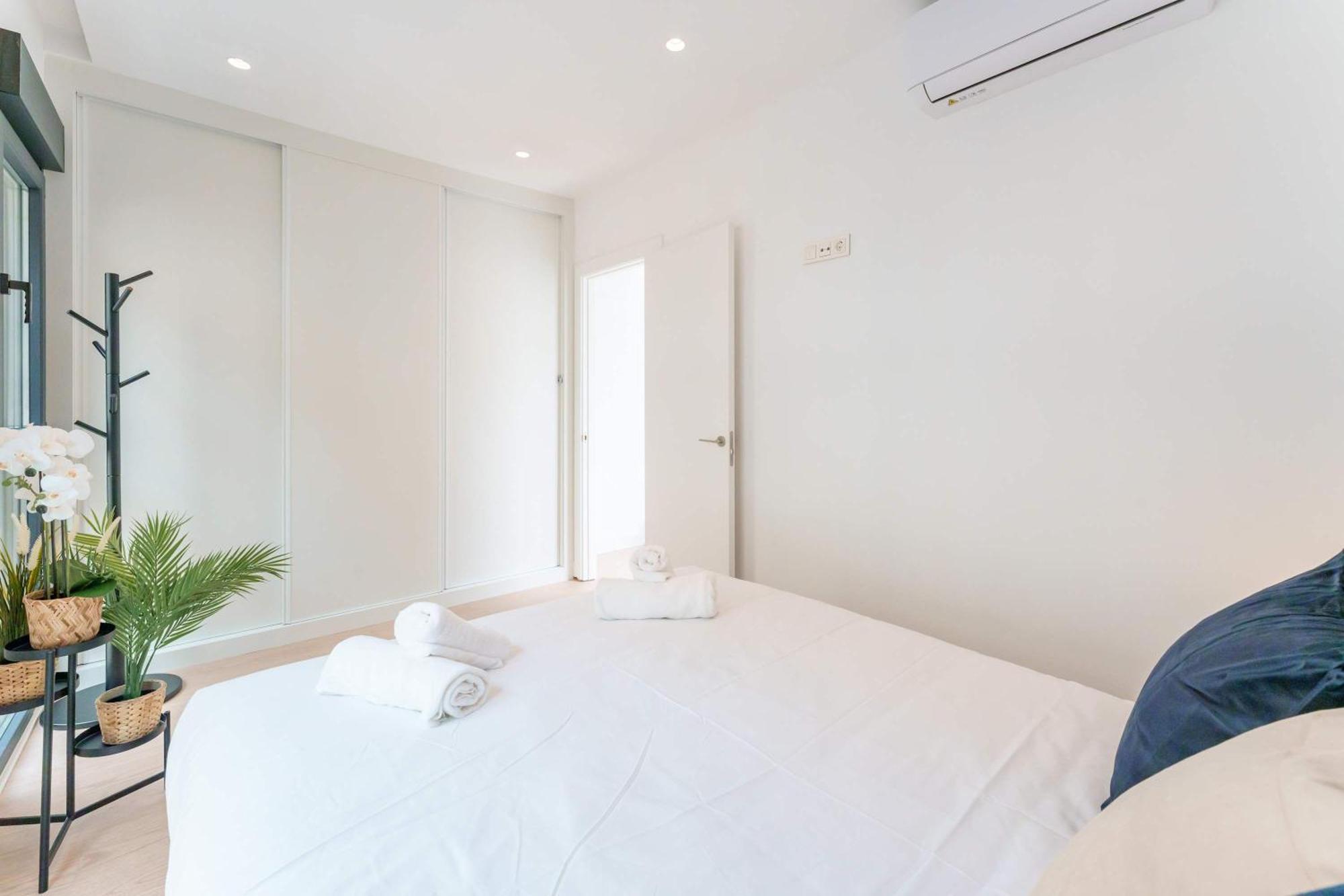 Stylish 3bd With Rooftop Jacuzzi - Artes Сasa de vacaciones Málaga