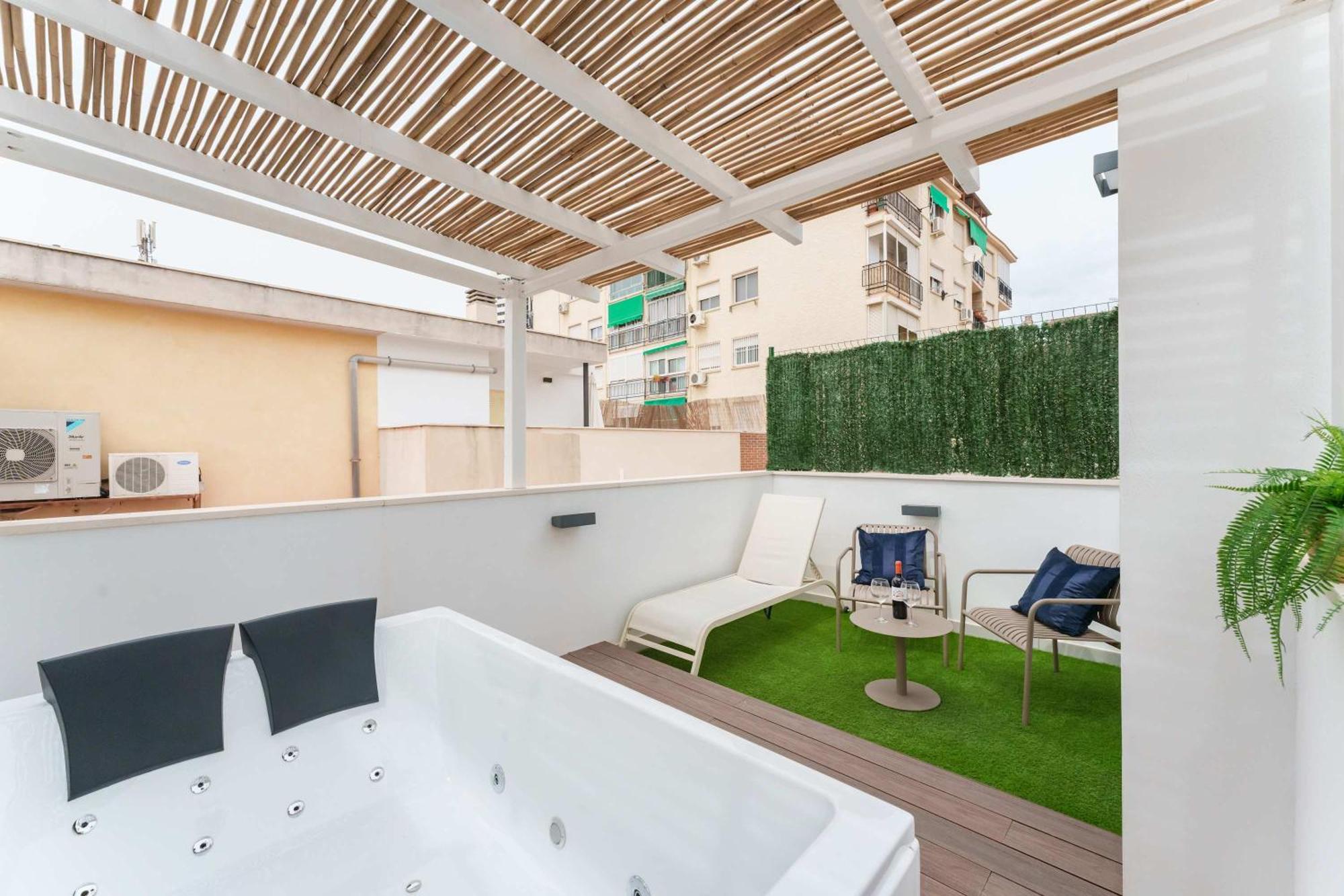 Сasa de vacaciones Stylish 3bd With Rooftop Jacuzzi - Artes *