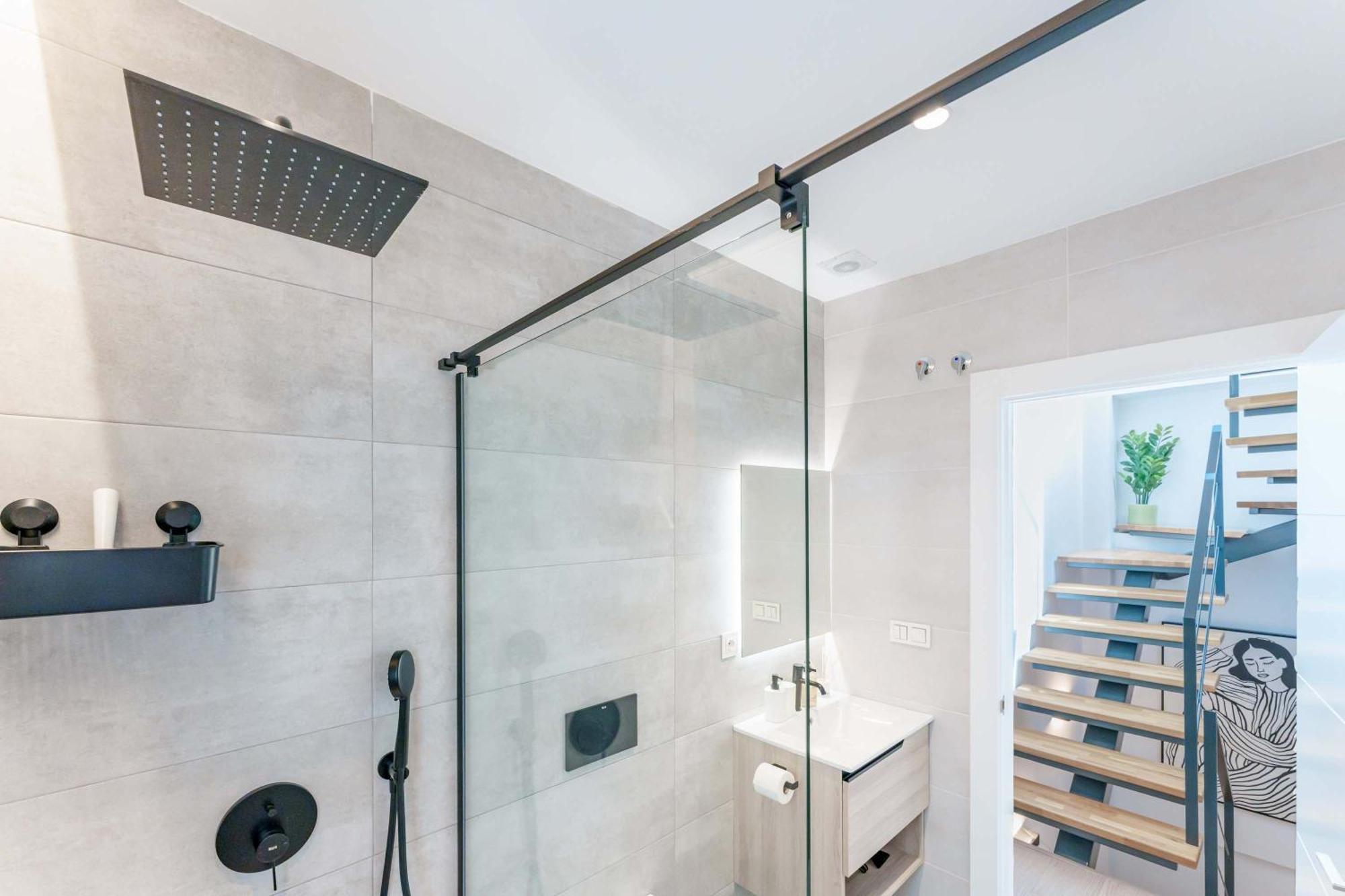 Сasa de vacaciones Stylish 3bd With Rooftop Jacuzzi - Artes Málaga