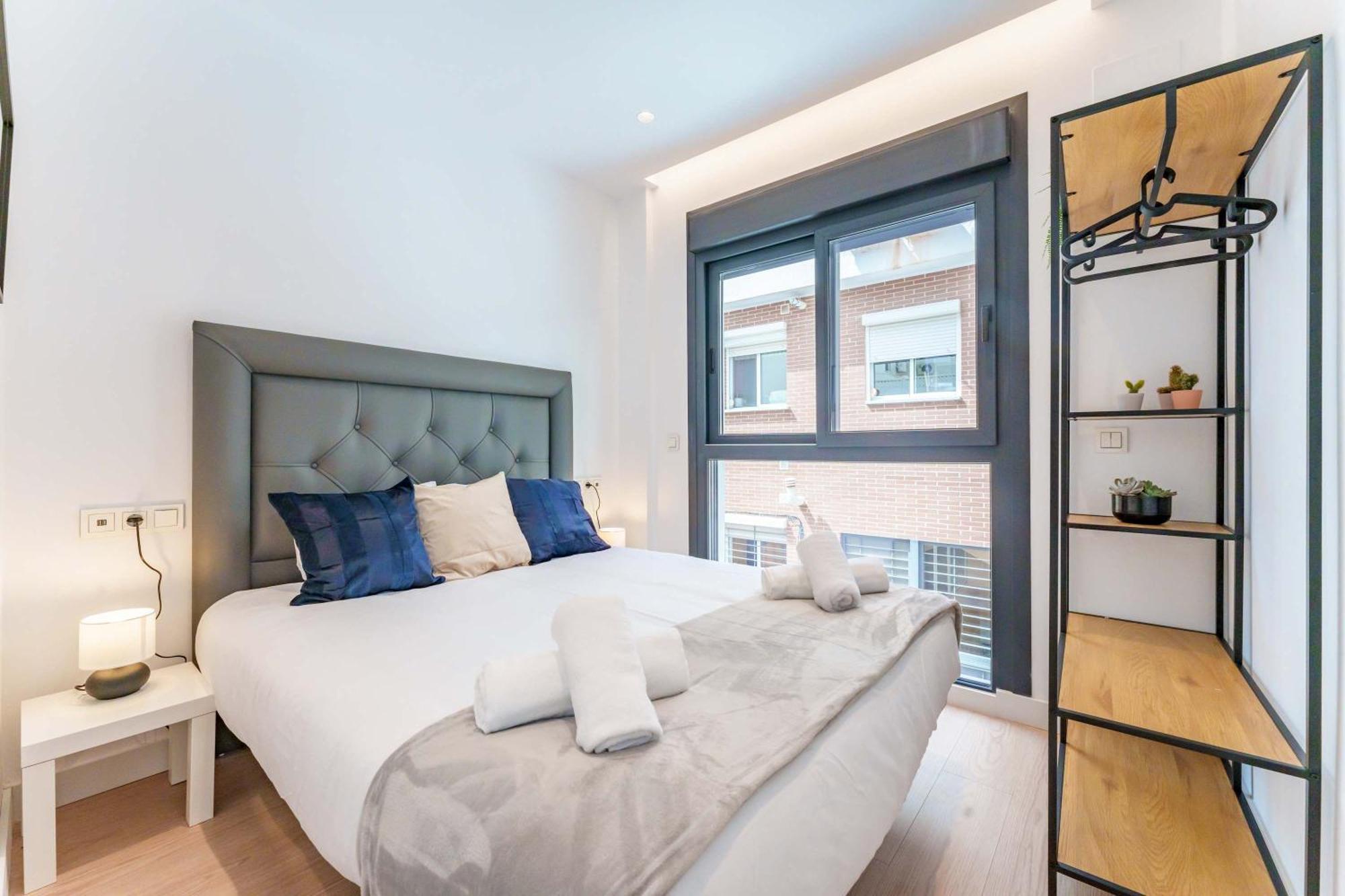 Stylish 3bd With Rooftop Jacuzzi - Artes Сasa de vacaciones Málaga