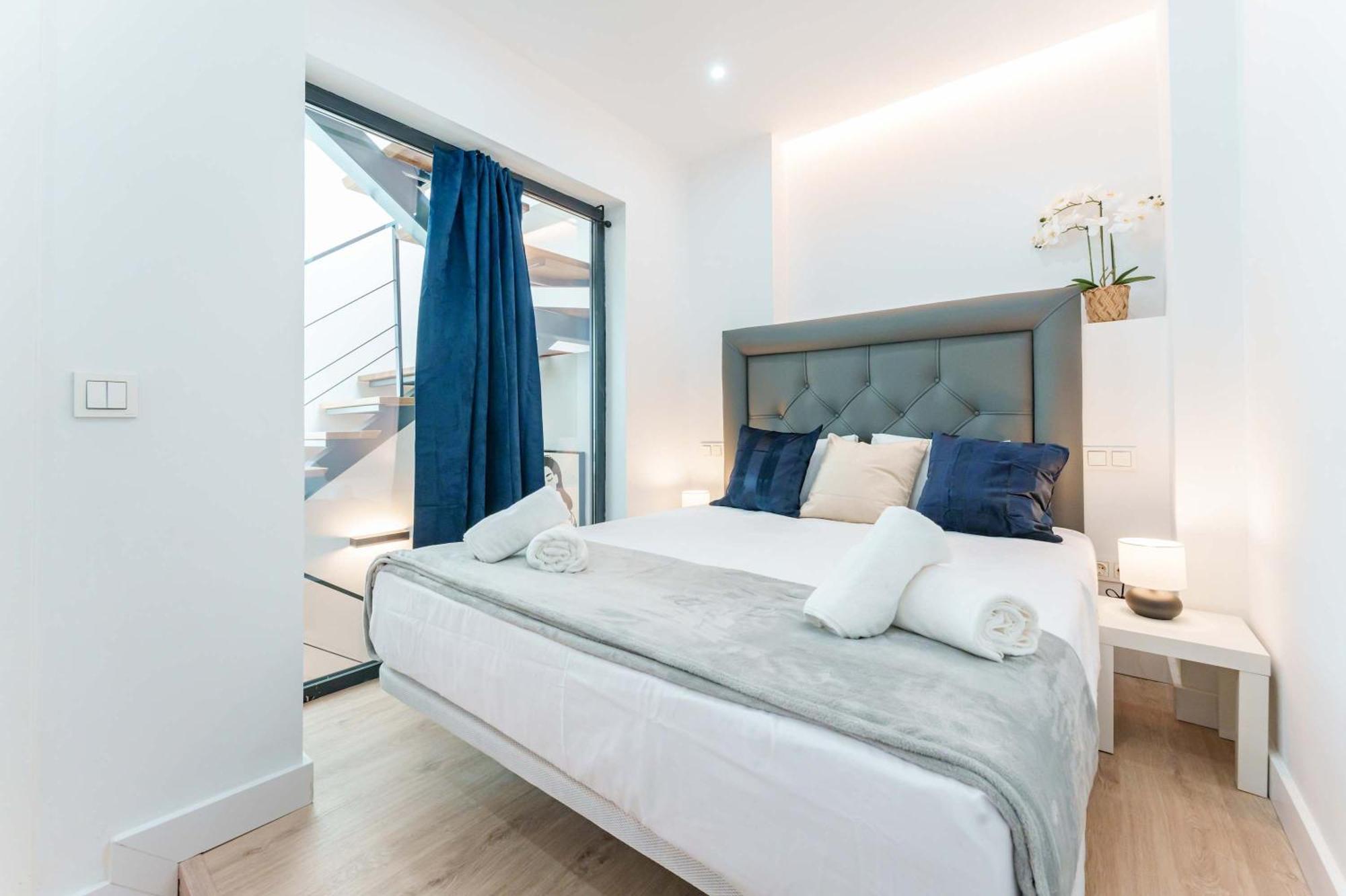 Сasa de vacaciones Stylish 3bd With Rooftop Jacuzzi - Artes Málaga