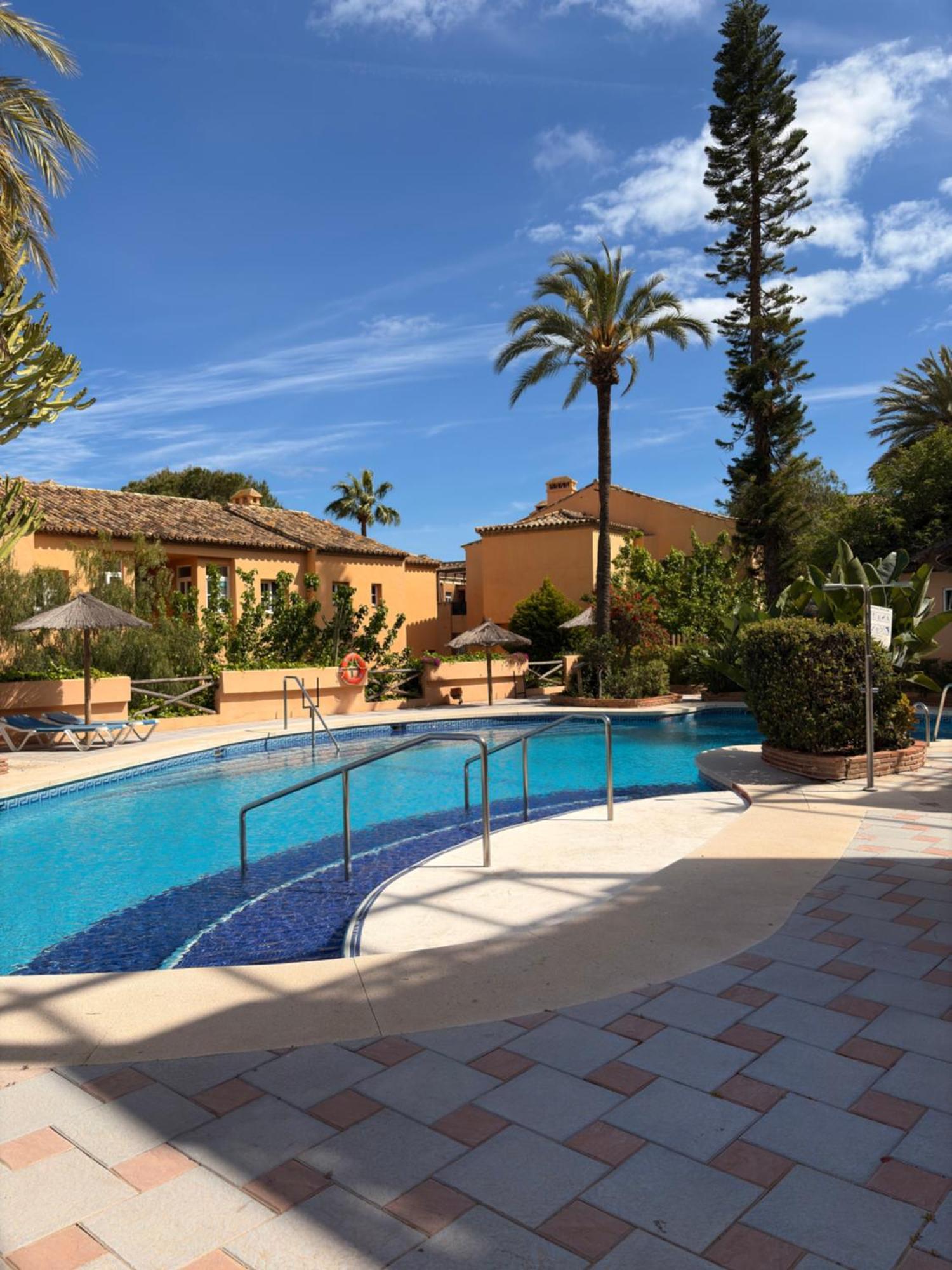 Riviera Del Sol Piscinas Playas Y Golf Lägenhet
