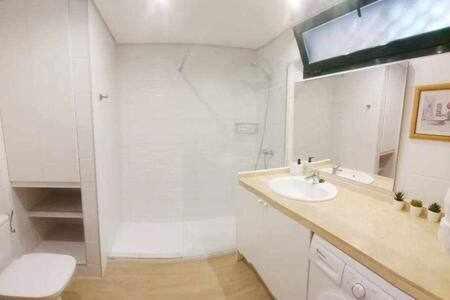 Precioso Centrico Con Piscina Salada Apartment Málaga
