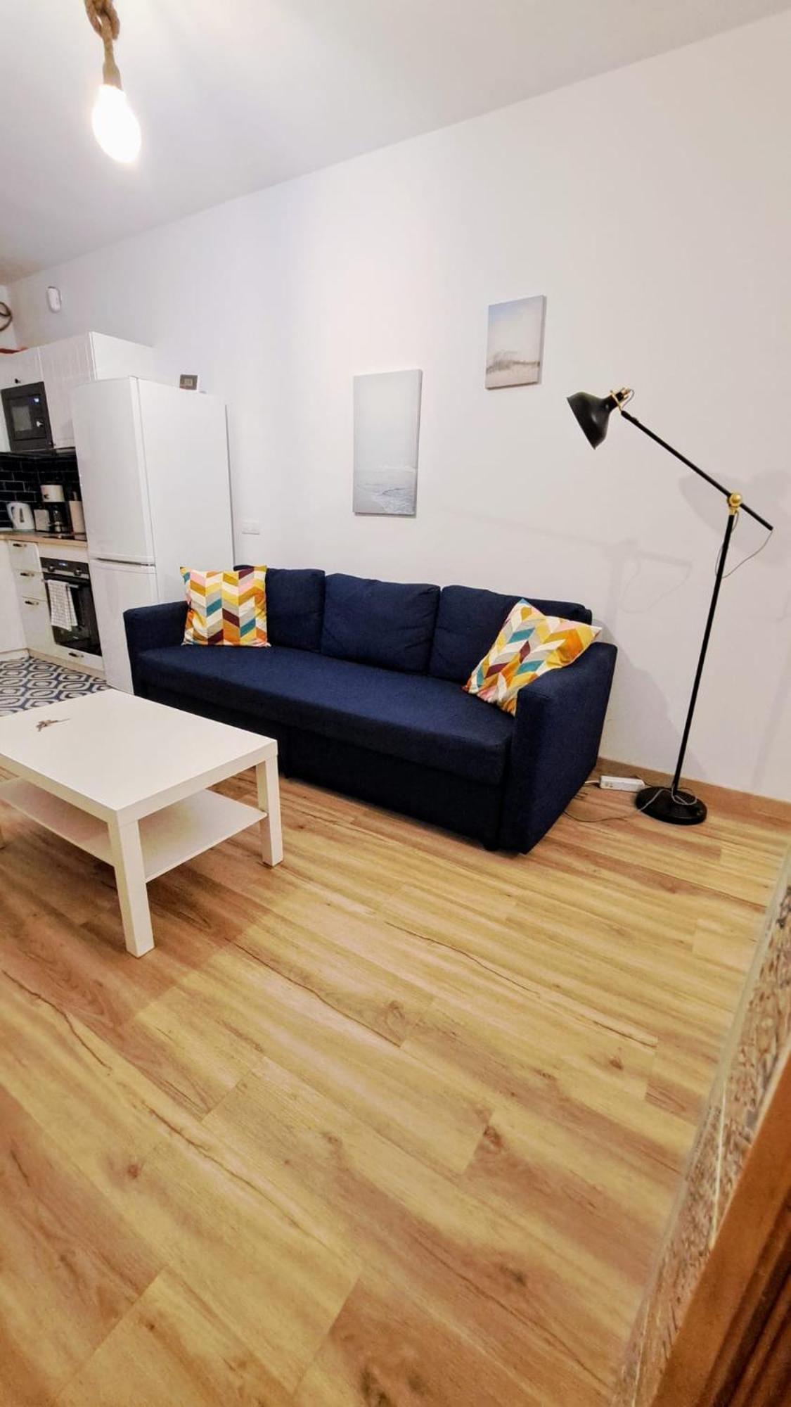 Apartamento Happy Travel Molina 6 *