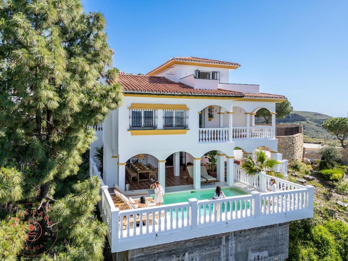 Solazul In El Atabal, By Tcm *