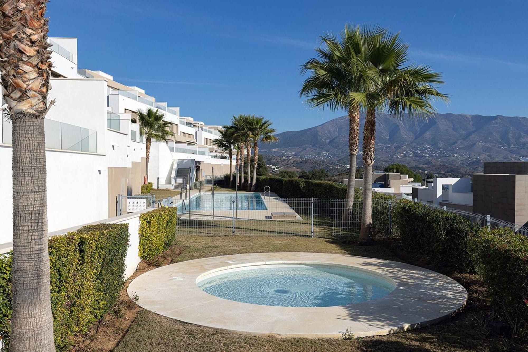Casa de Férias 007 Modern 3 Bed Frontline Golf Townhouse In La Cala Golf With Mountain Views *