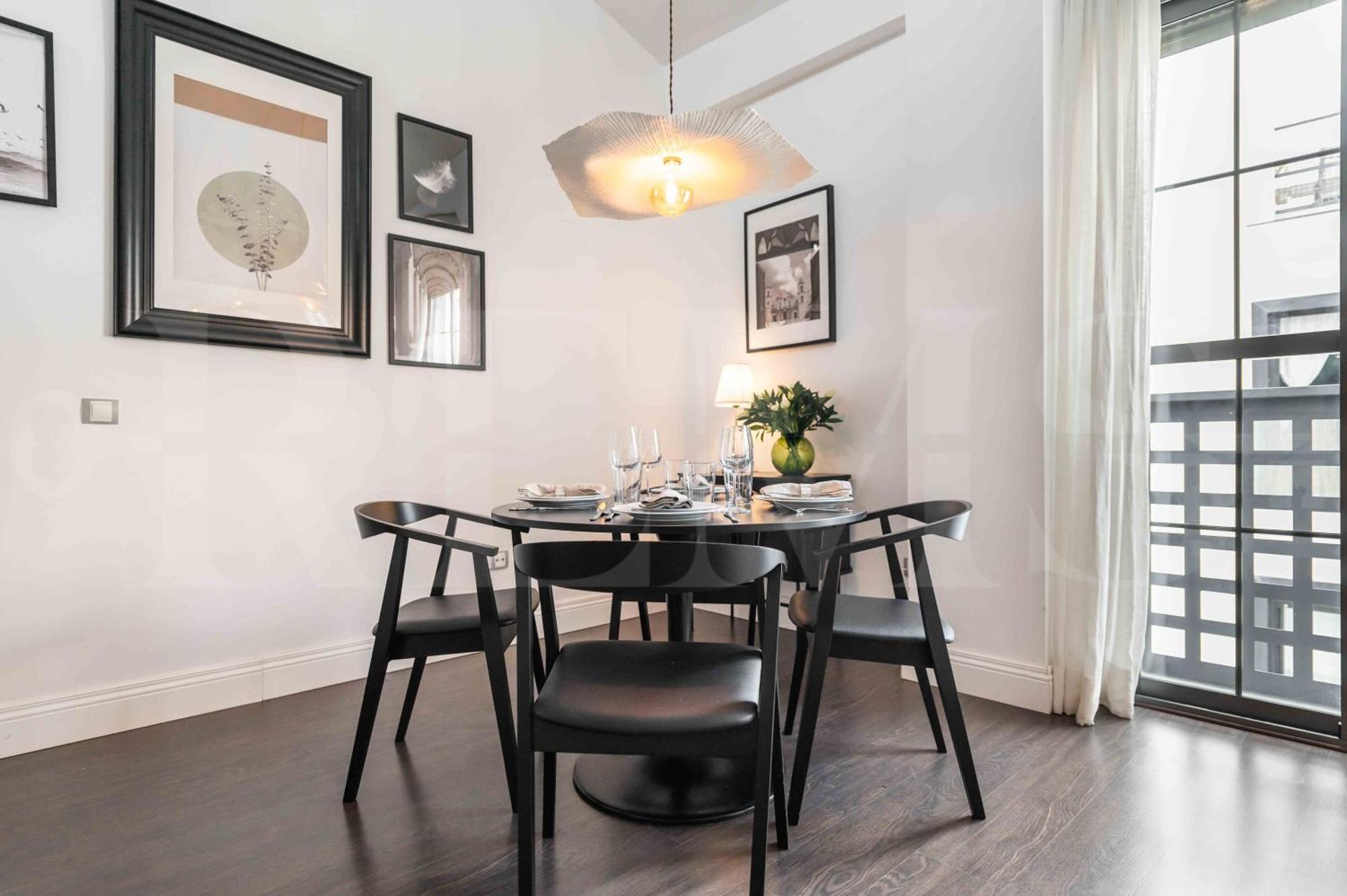Bright Spacious Duplex With Terrace By Rems *