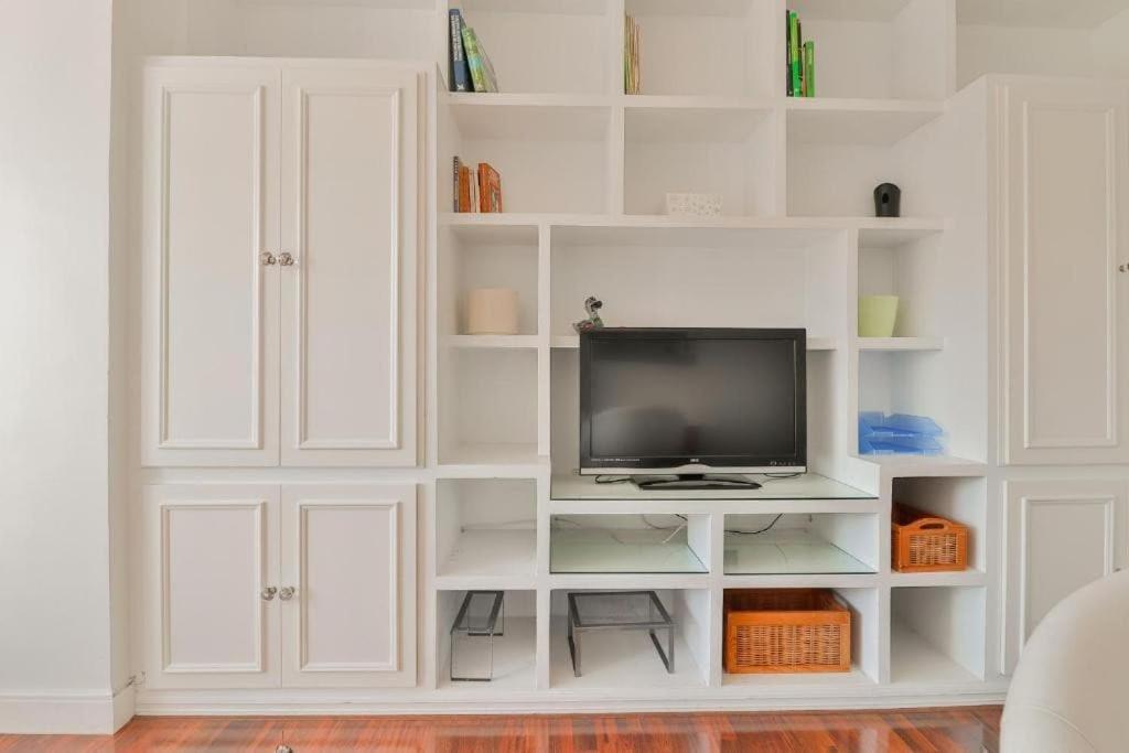 Apartamento Big Apartment, Close To Train Station