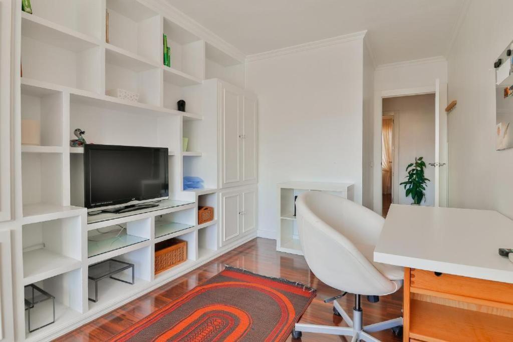Big Apartment, Close To Train Station Apartamento Málaga