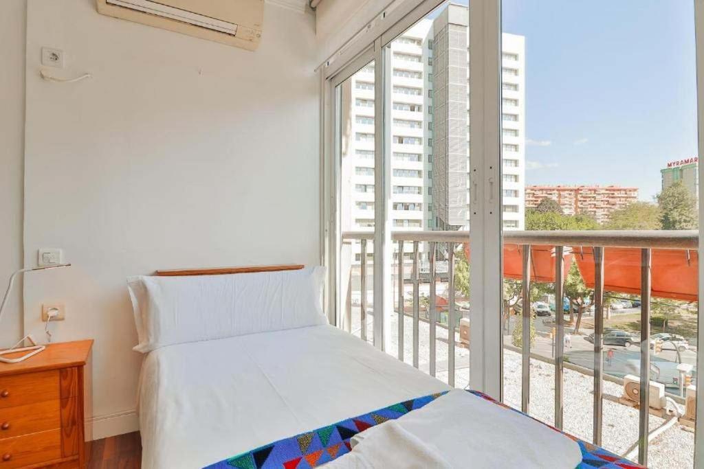 Apartamento Big Apartment, Close To Train Station Málaga
