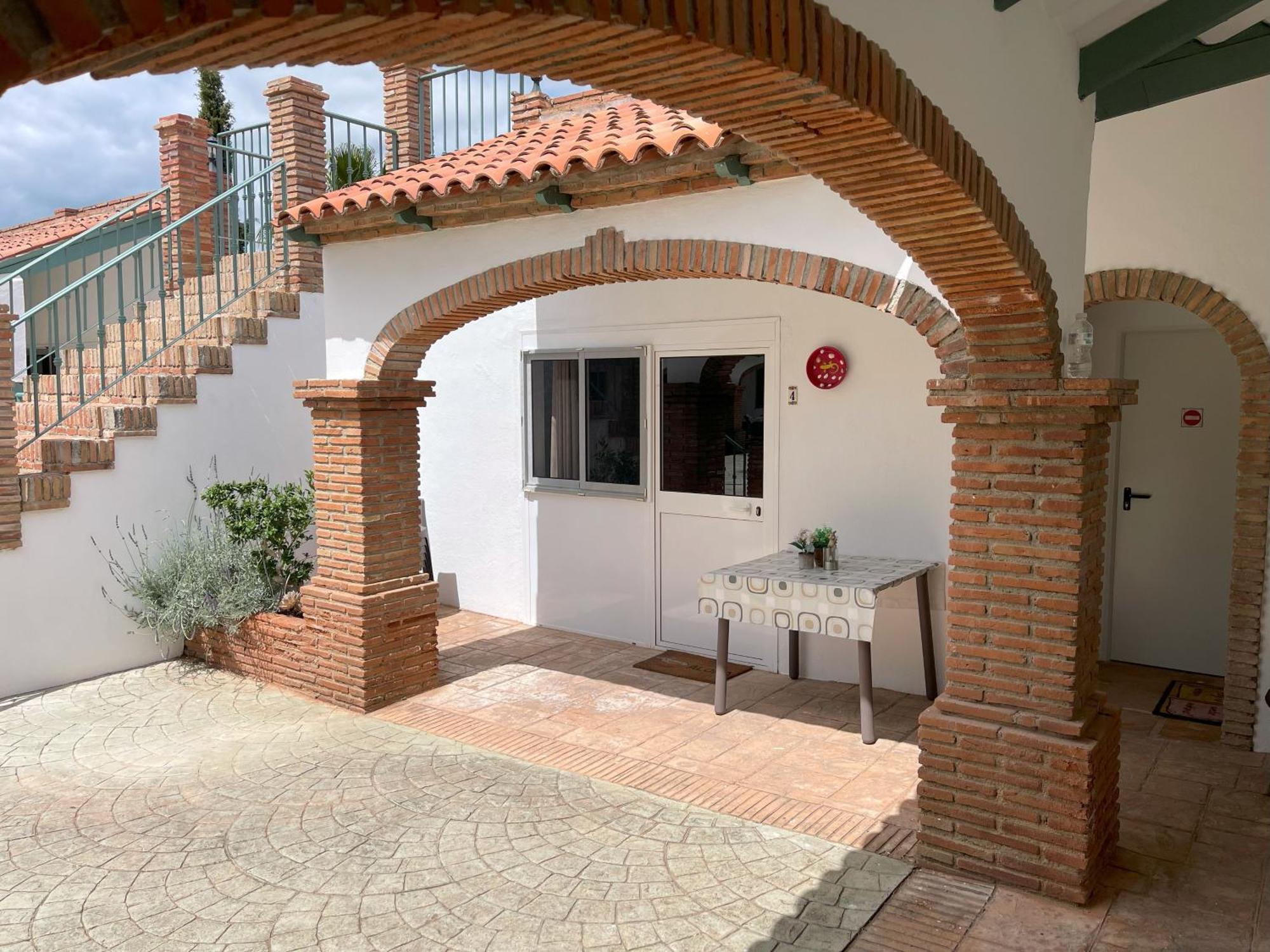 La Casa De Familia Bed and breakfast *