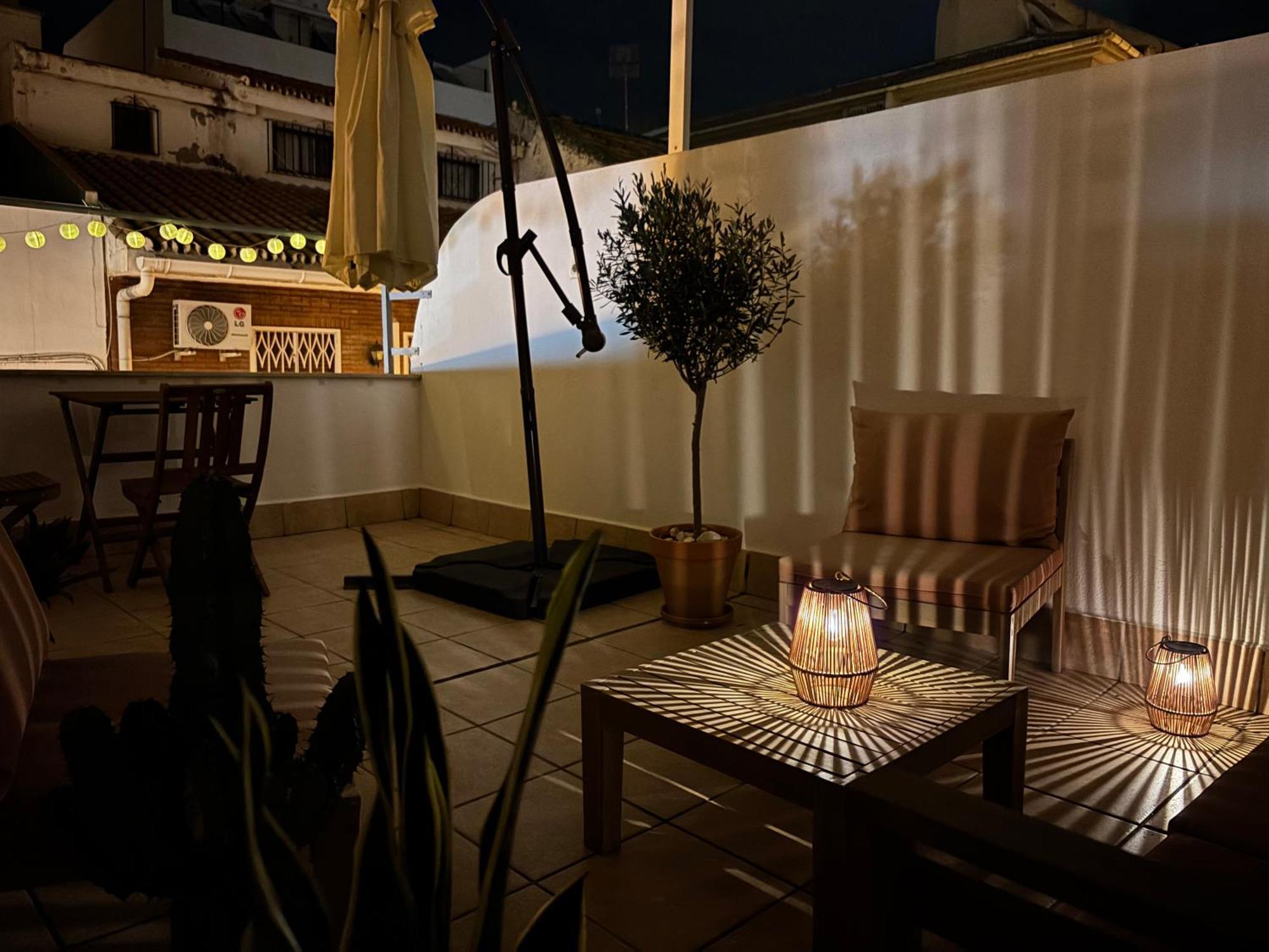 With Private Terrace, Kingsize Bed, Highspeed-wifi & Ac * Málaga