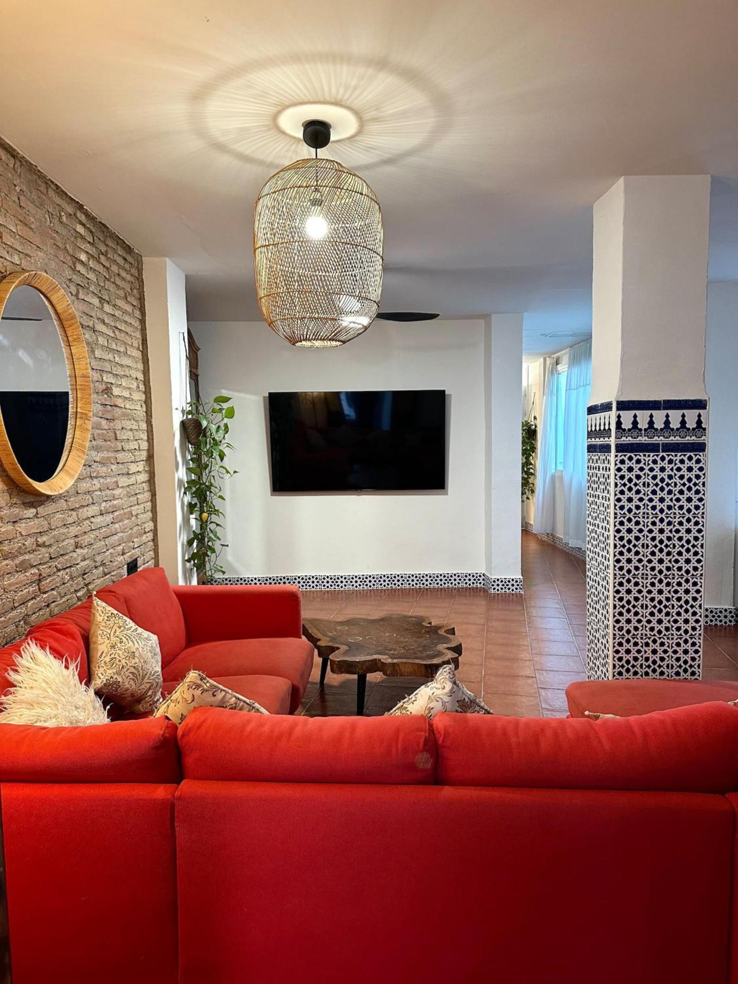 Beautiful Flat Near Plaza Merced *