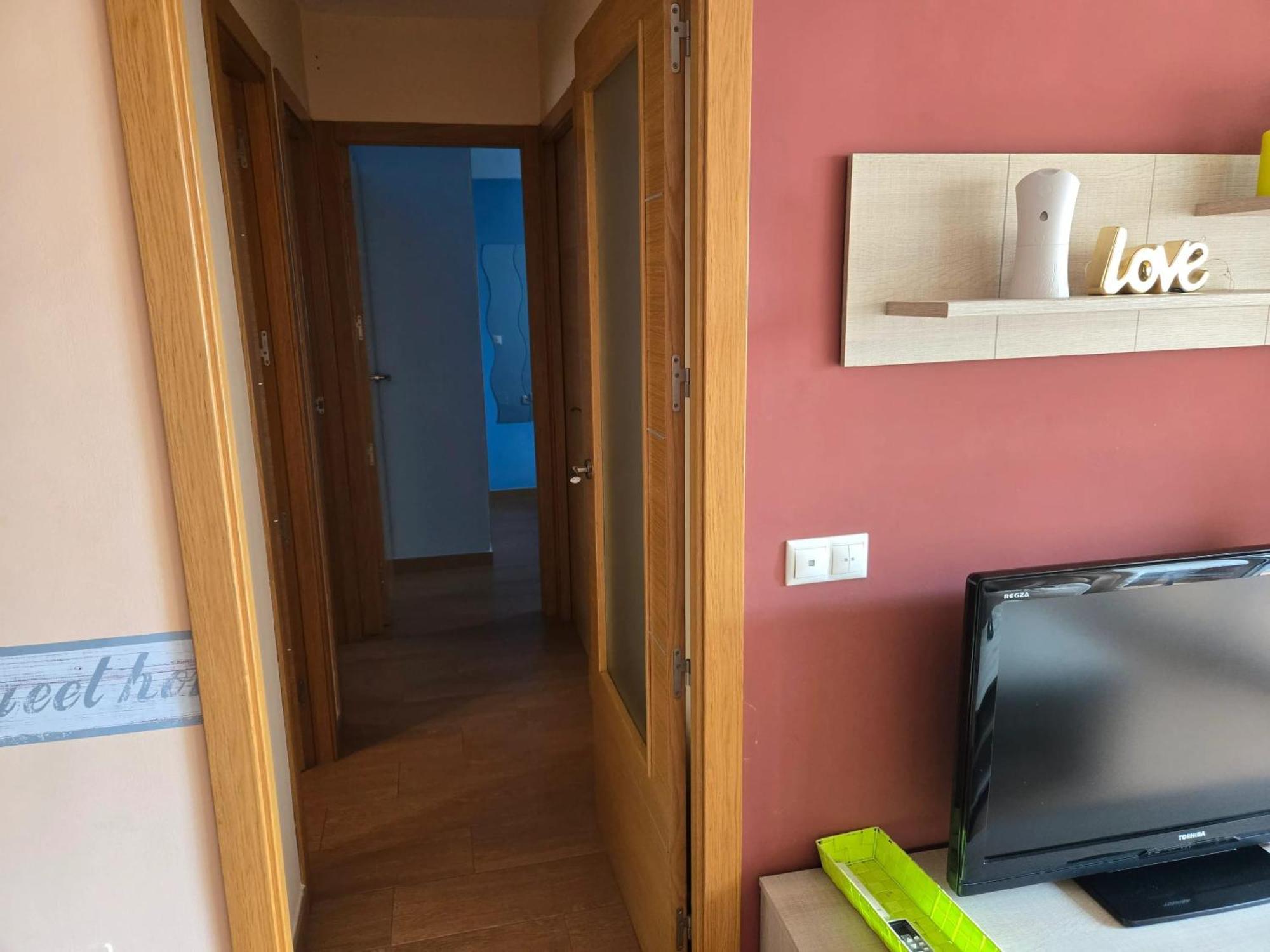 Apartment Comfortable In With Balcony And View 81 M² *