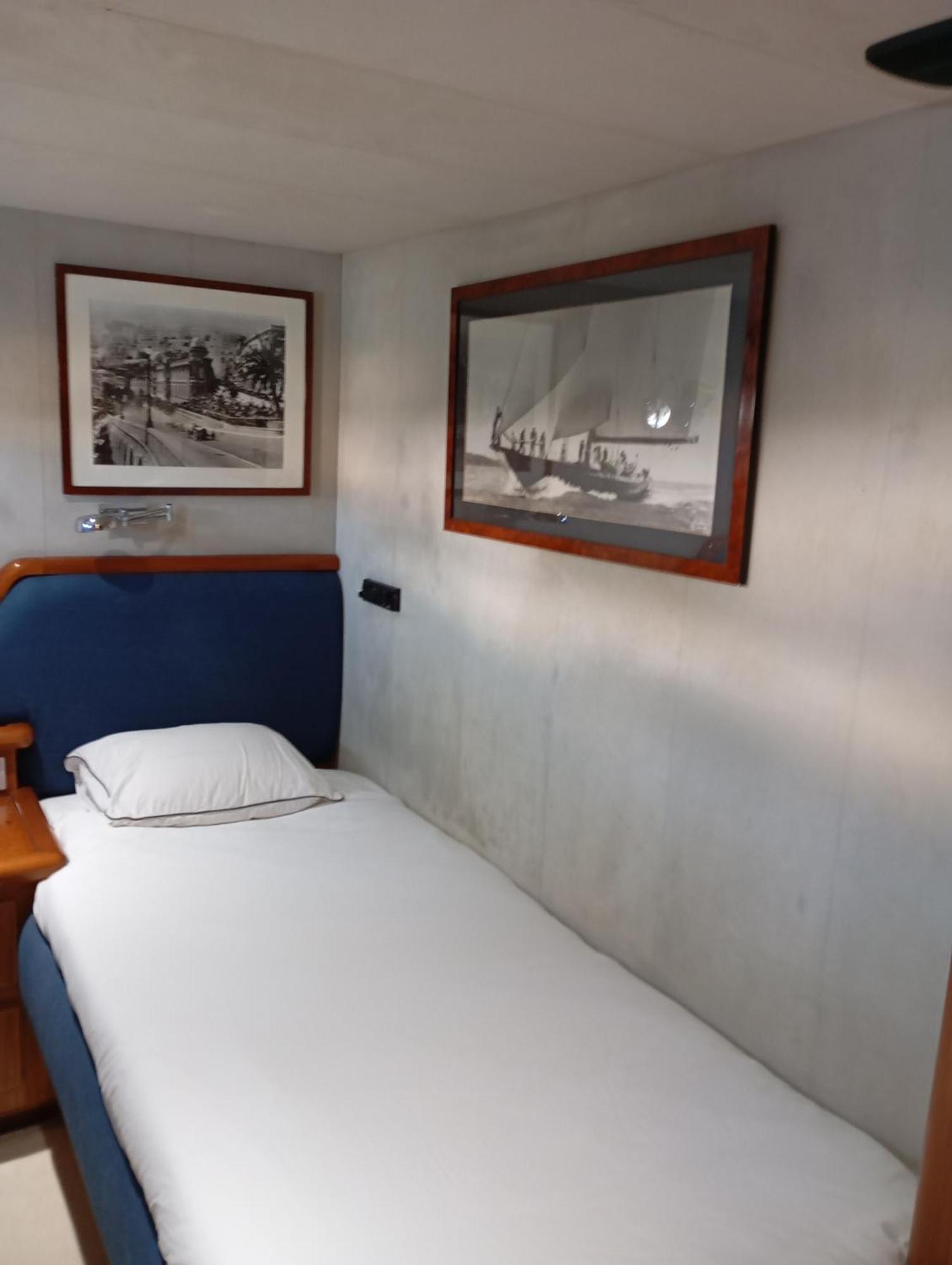 Homestay The Boathouse *